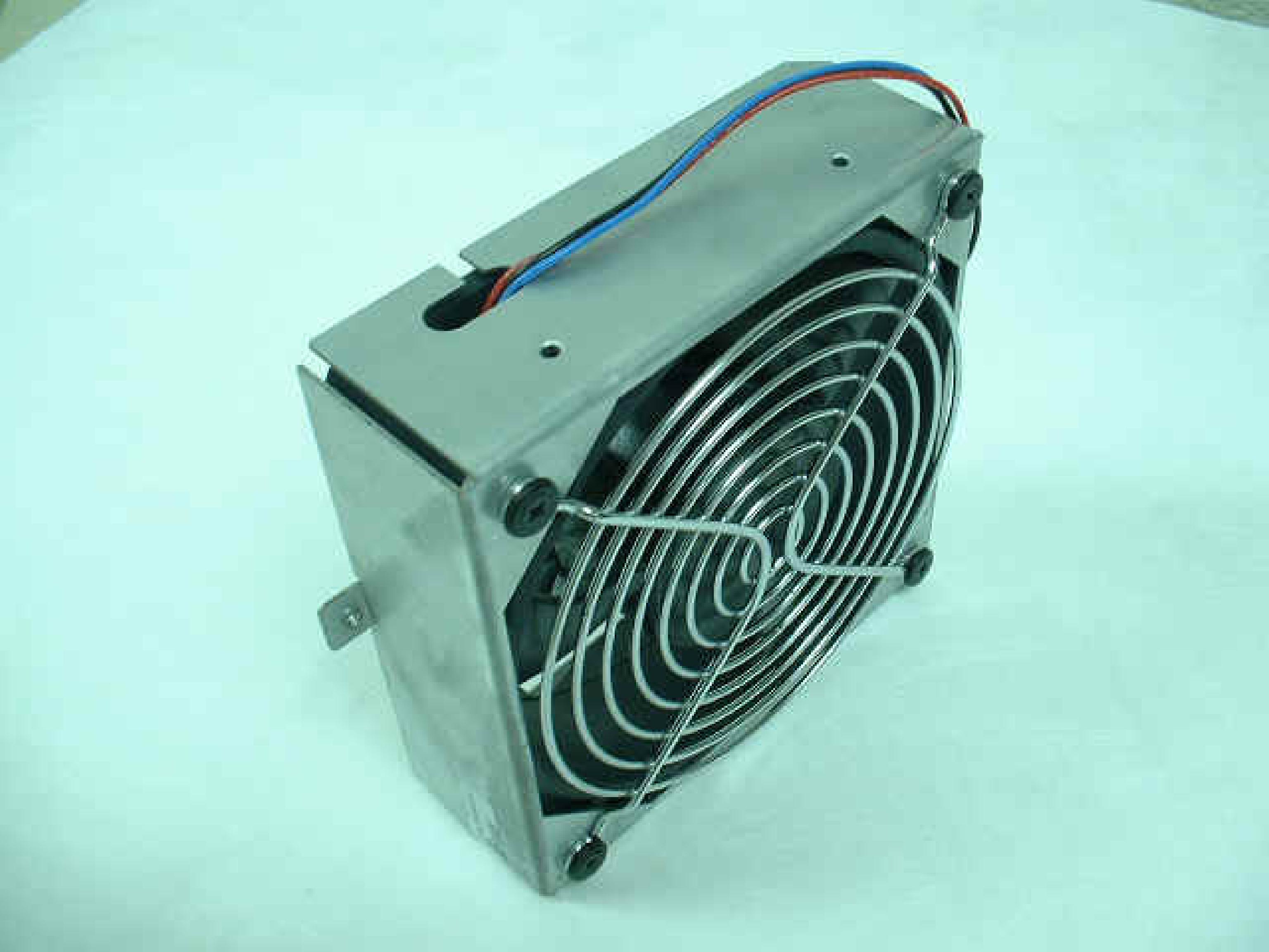 COMPAQ / HEWLETT PACKARD / HP 148492-004 FAN 12VOLT 4.625INCHES BY 4.625 INCHES PROLIANT 1500