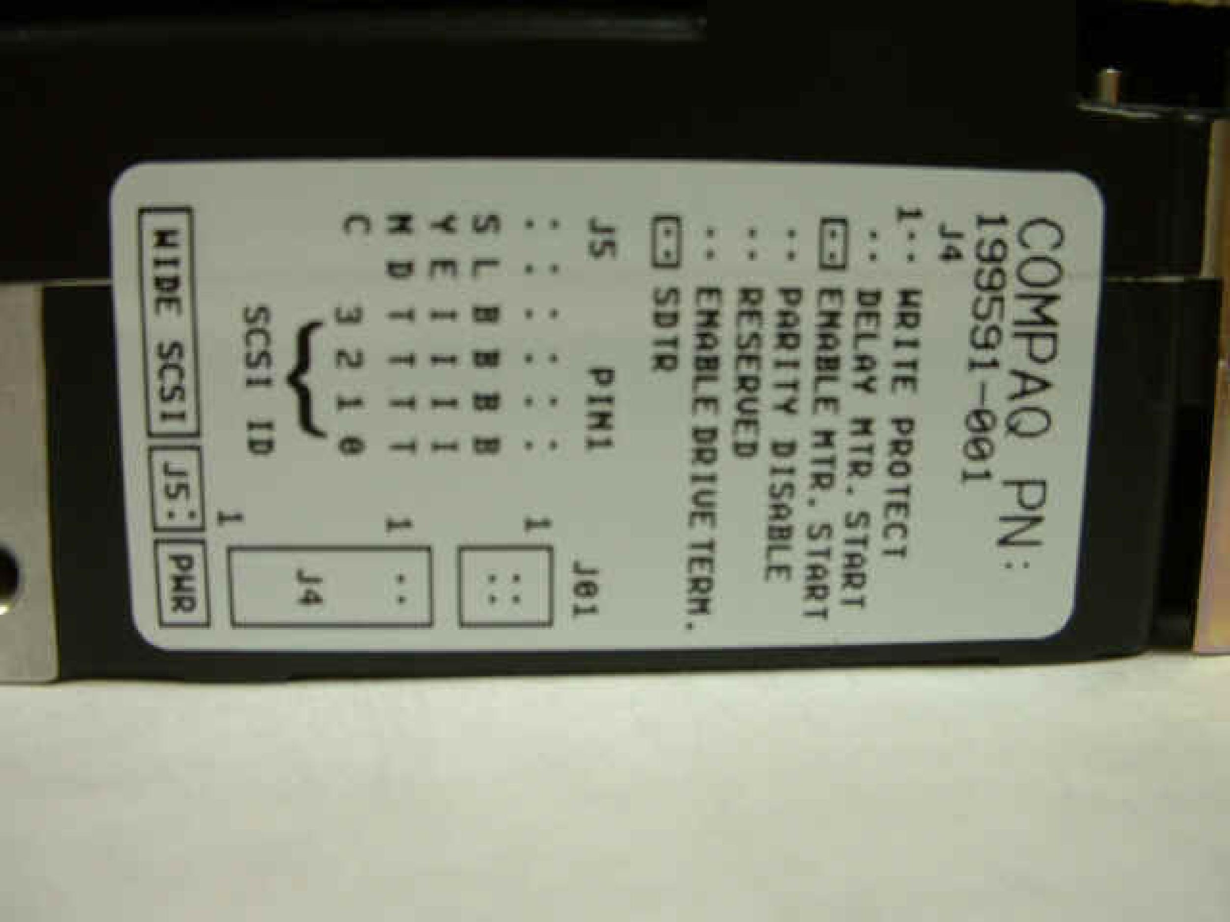 COMPAQ / HEWLETT PACKARD / HP 199598-001 4.3GB WIDE SCSI HOT PLUG WITH TRAY