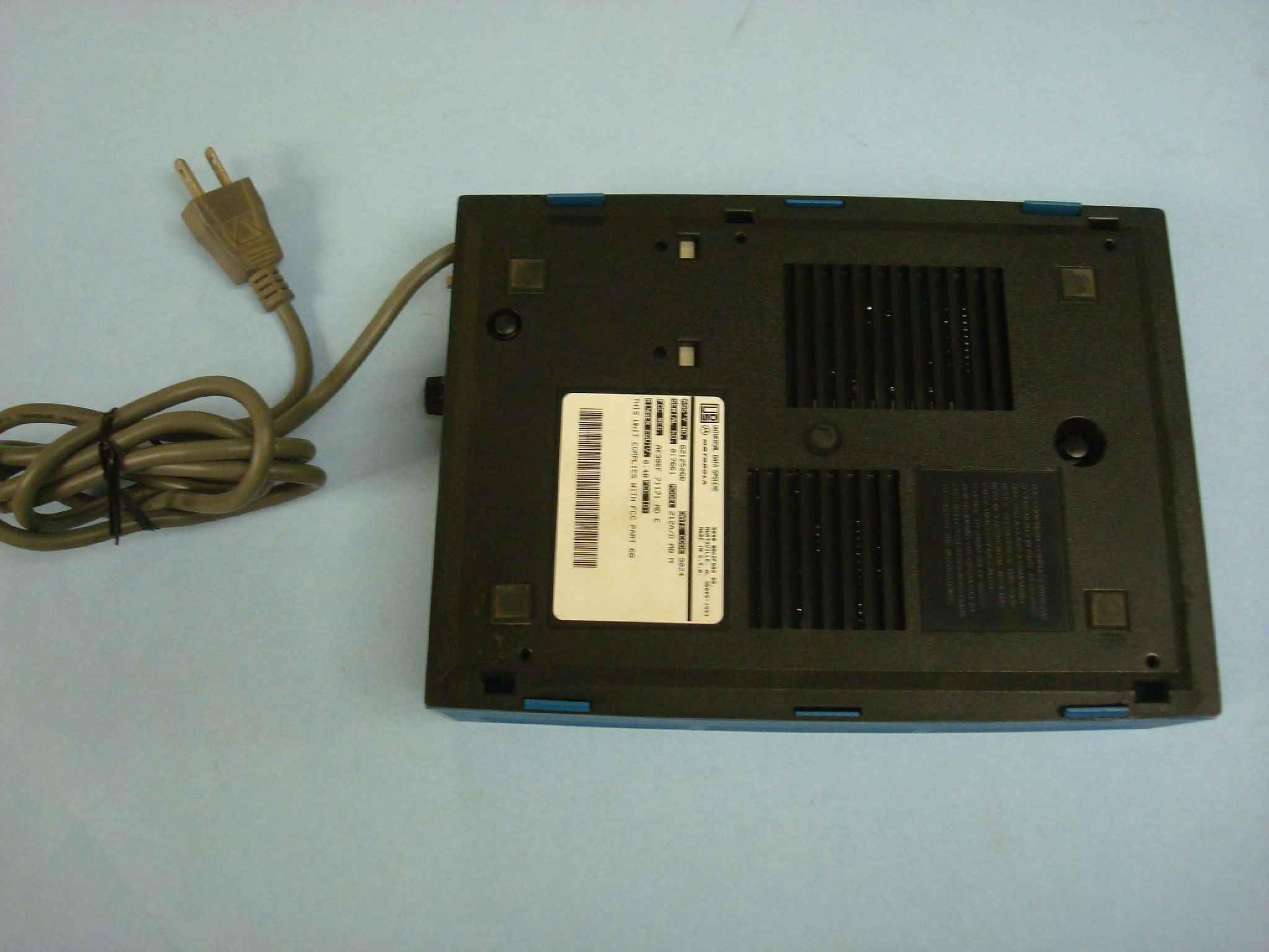 MOTOROLA 62125068 UDS 212A/D MB M EXTERNAL MODEM