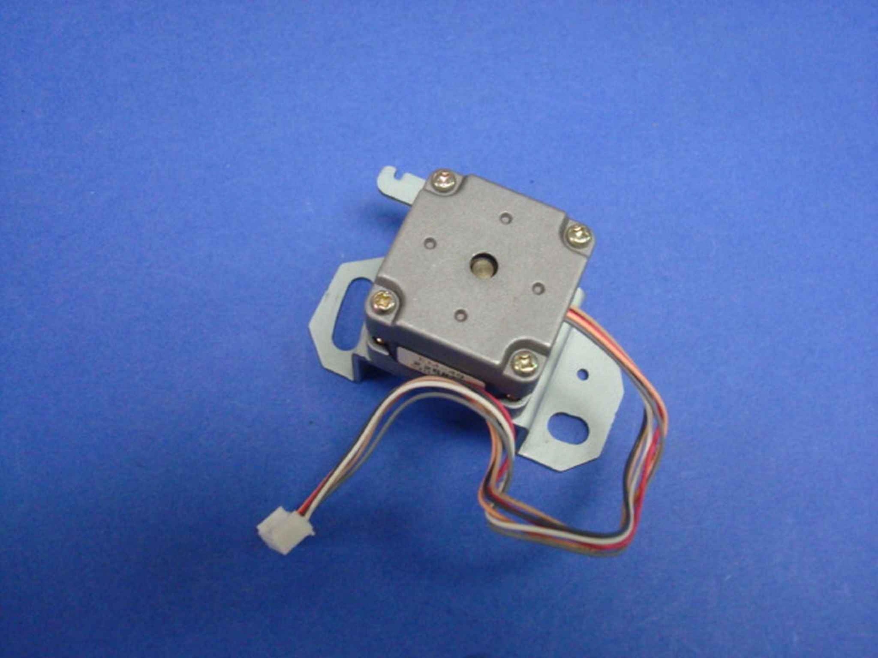 EPSON STH-39D165 PAPER FEED MOTOR FOR LQ870 AND LQ1170