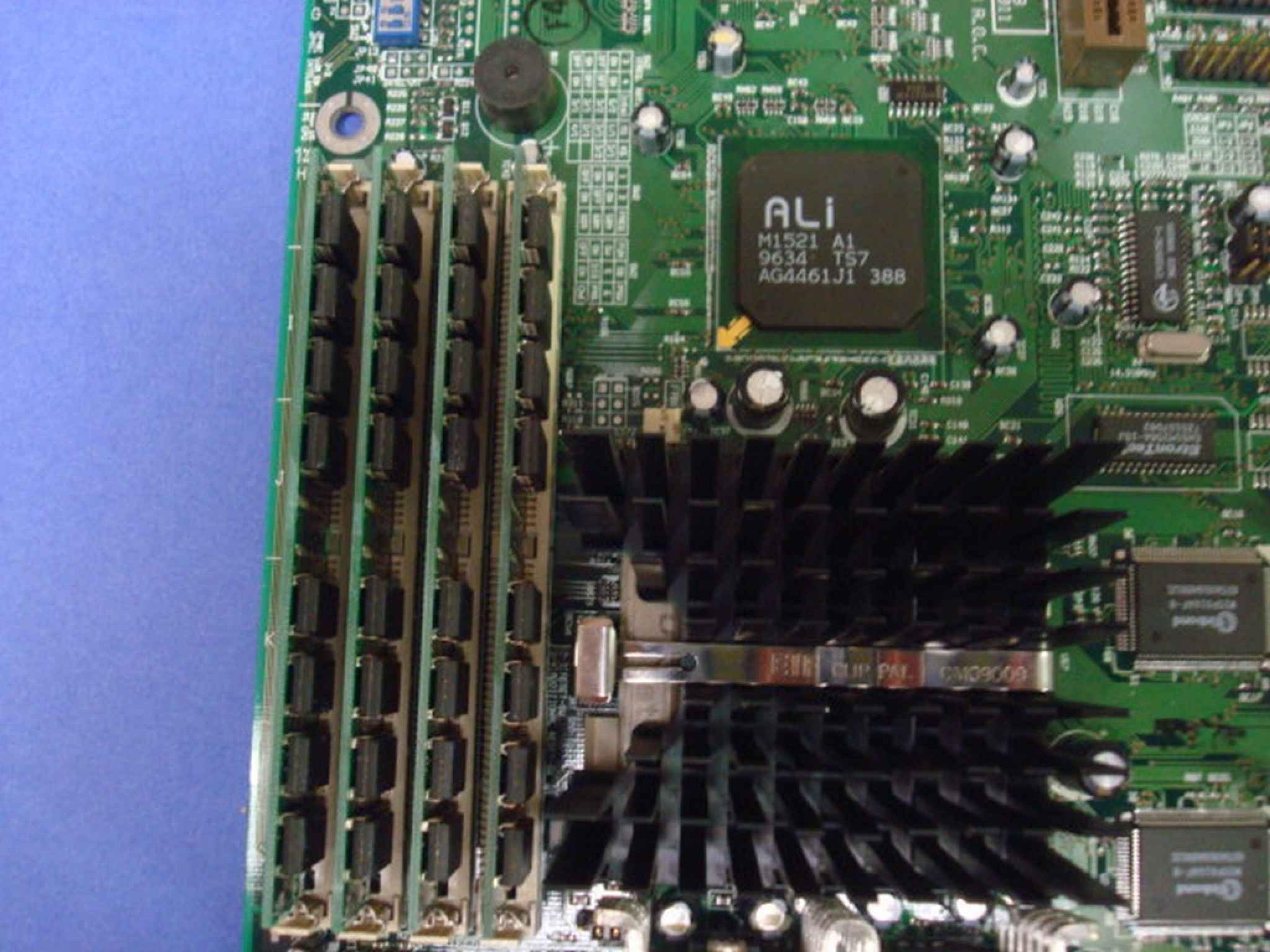 ACER 55.57301.071 MOTHERBOARD WITH PROCESSOR & 16MB EDO RAM