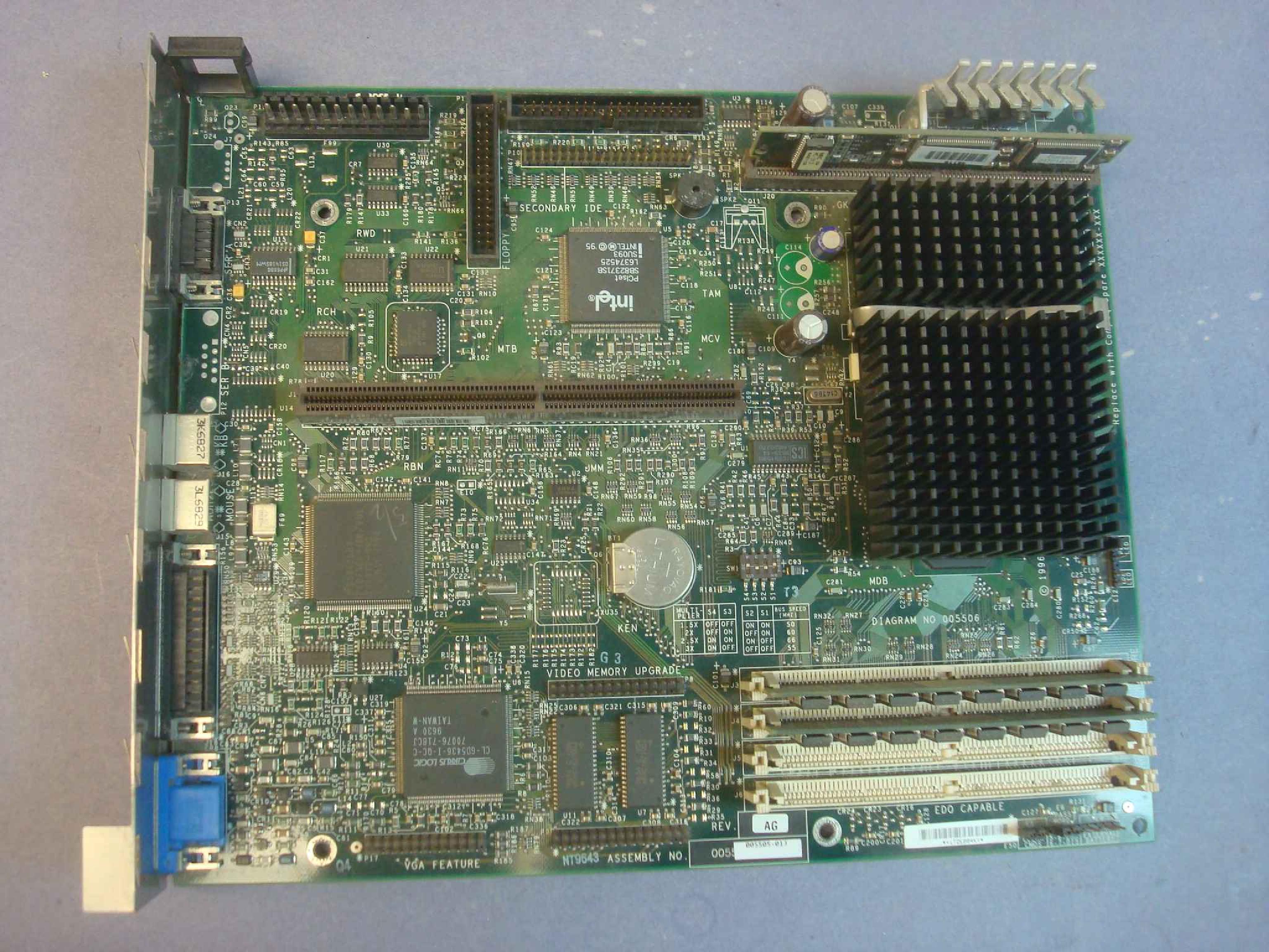 COMPAQ / HEWLETT PACKARD / HP 5506 SOCKET 7 MOTHERBOARD