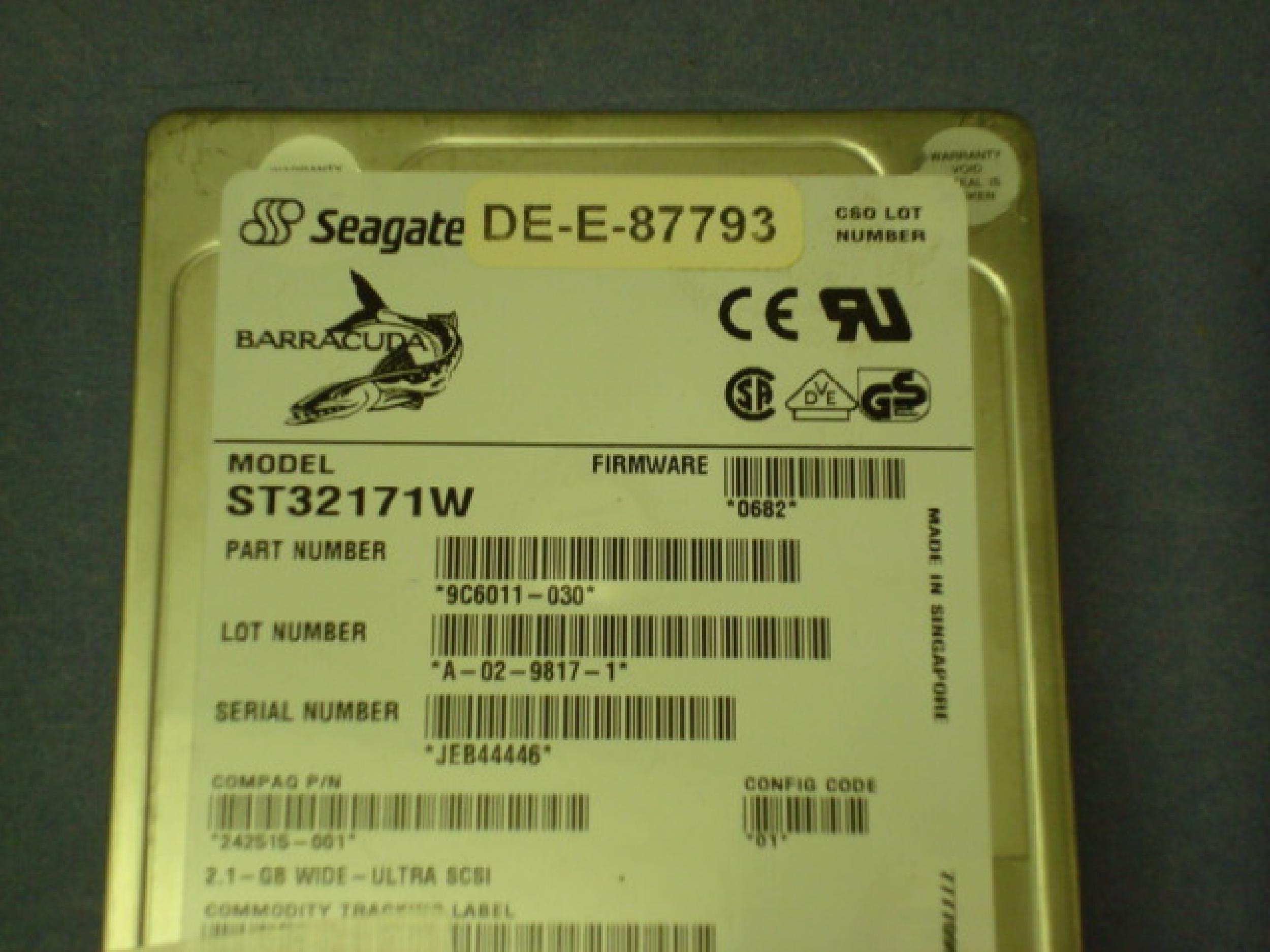 COMPAQ / HEWLETT PACKARD / HP 199878-001 2.1GB BARRACUDA SCSI ULTRA WIDE