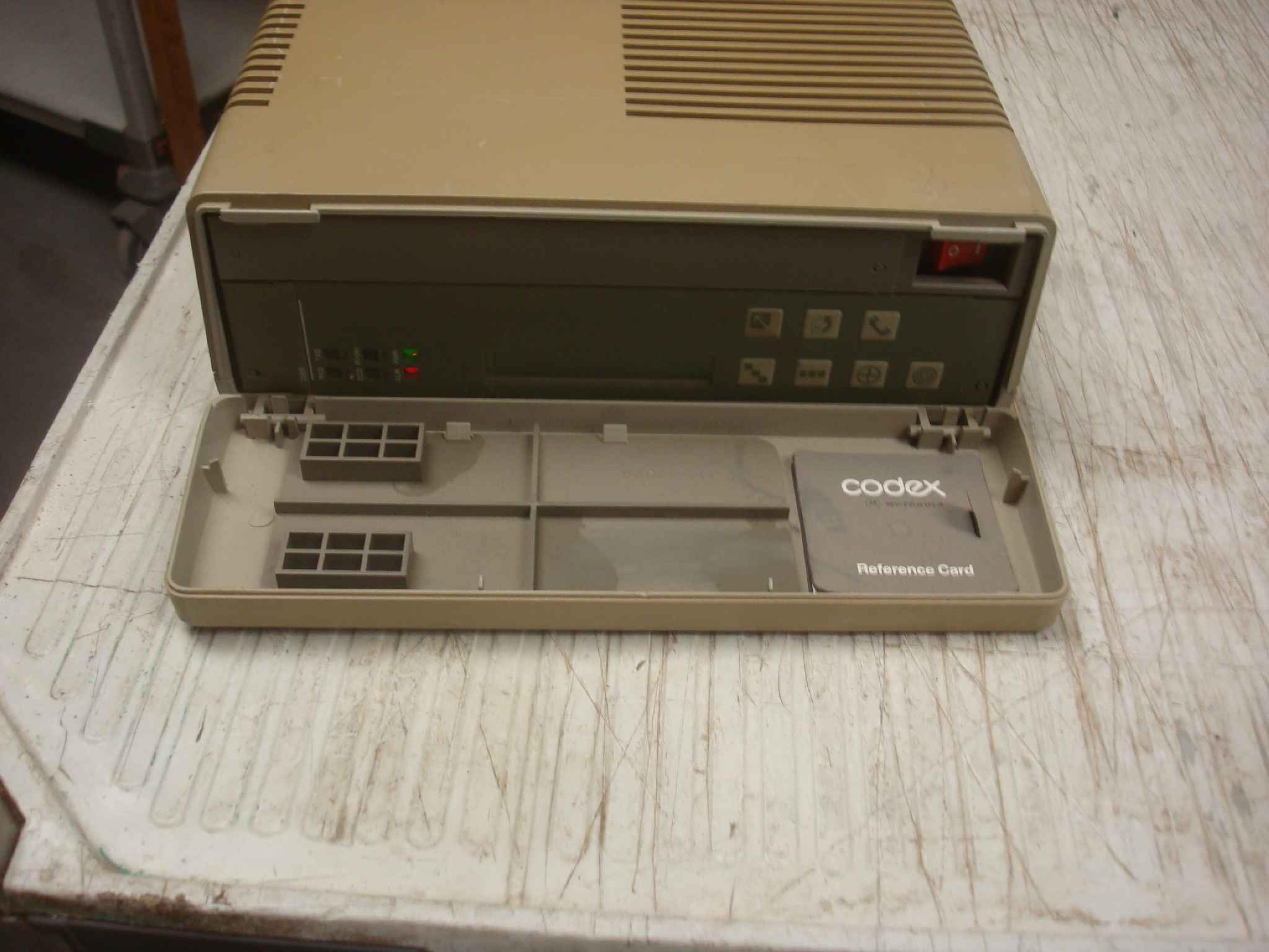 MOTOROLA 41300 CODEX DATA MODEM