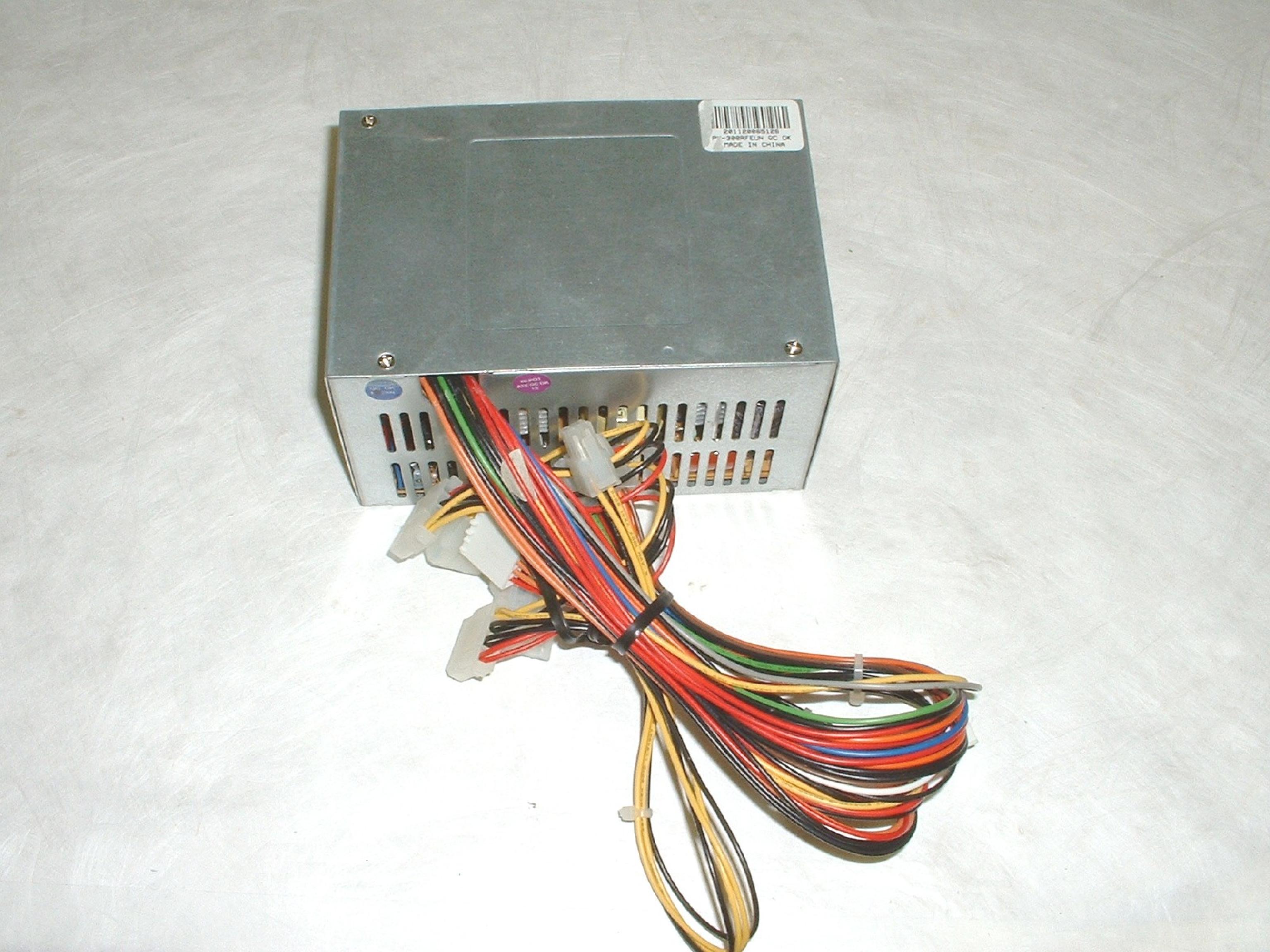 MAXPOWER PX-300RFEUN 300 WATT ATX POWER SUPPLY W/P4 POWER