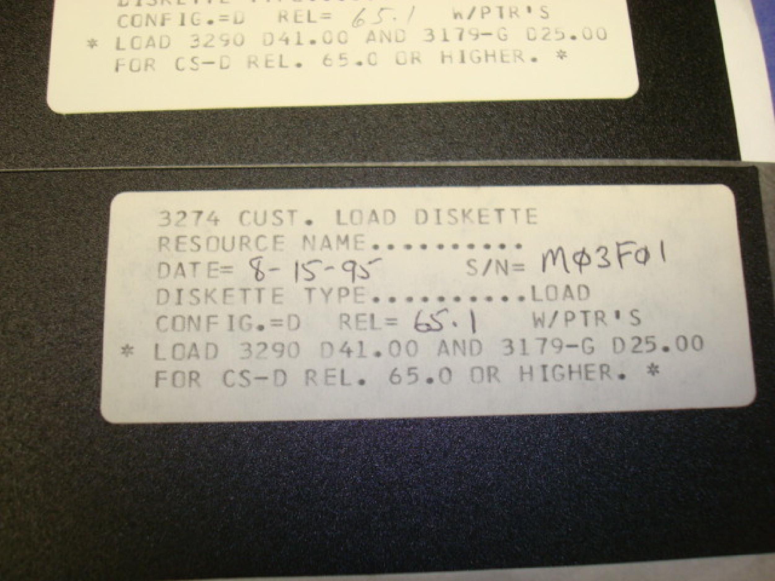 IBM 3274 3274 CONTROL UNIT, WITH MANUAL AND DISKETTES, 32 PORT 3270 TERMINAL CONTROLLERS AND PRINTERS