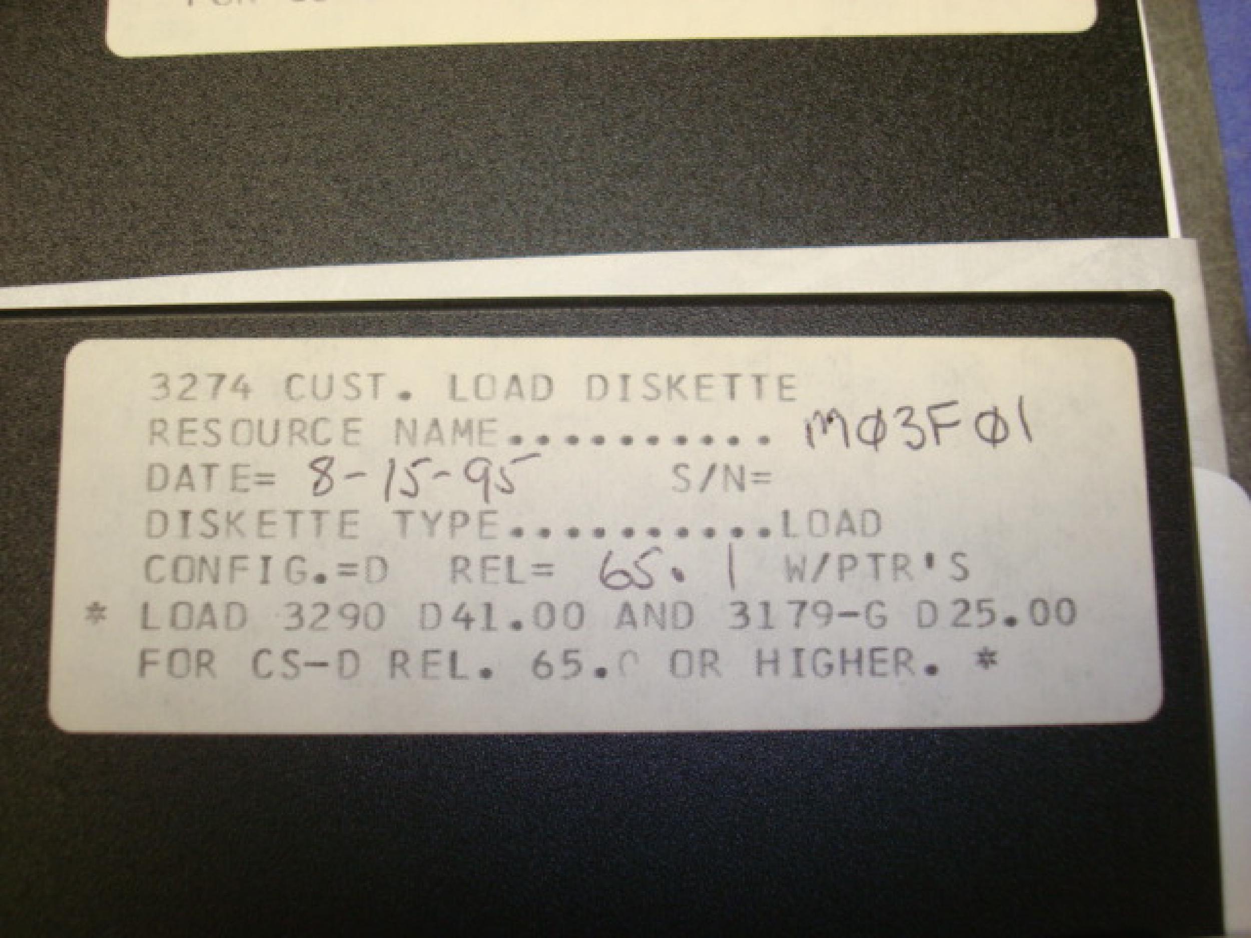 IBM 3274 3274 CONTROL UNIT, WITH MANUAL AND DISKETTES, 32 PORT 3270 TERMINAL CONTROLLERS AND PRINTERS
