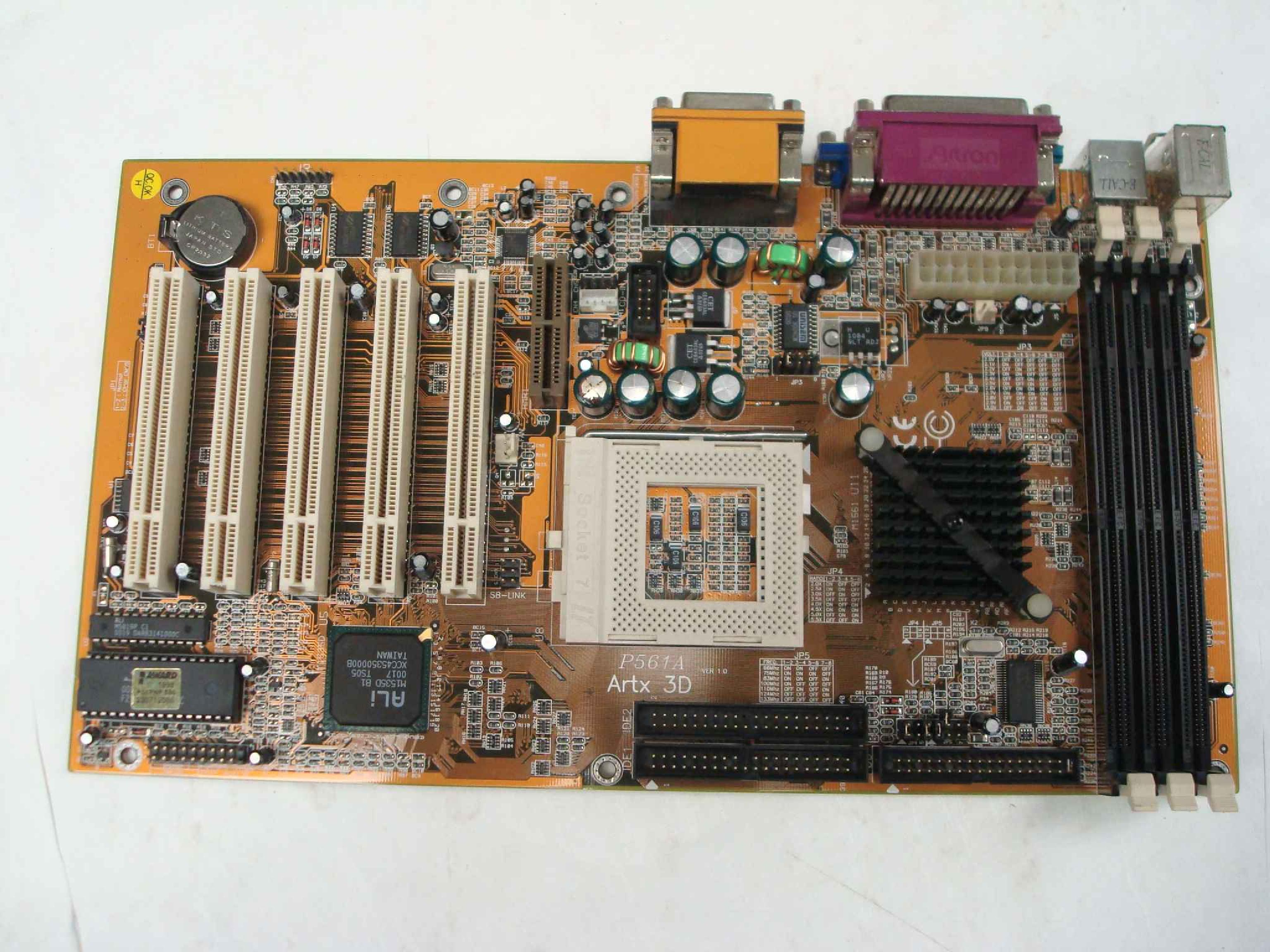 ARTX 3D P561A SYSTEM BOARD 5 PCI SLOTS 3 DIMM SOCKETS