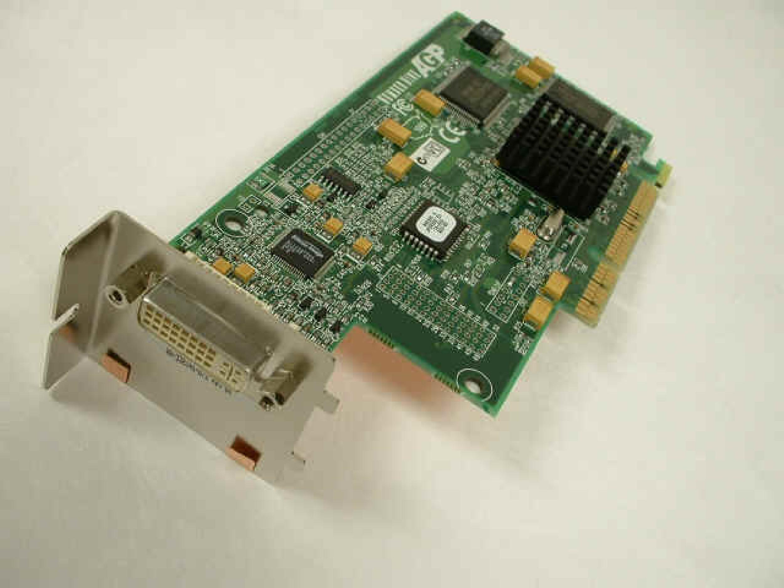 IBM 19K4811 SR9 4X AGP GRAPHICS CARD 16MB SAVAGE 4 EXTREME - DIGITAL ADAPTER ACCESSIBLE