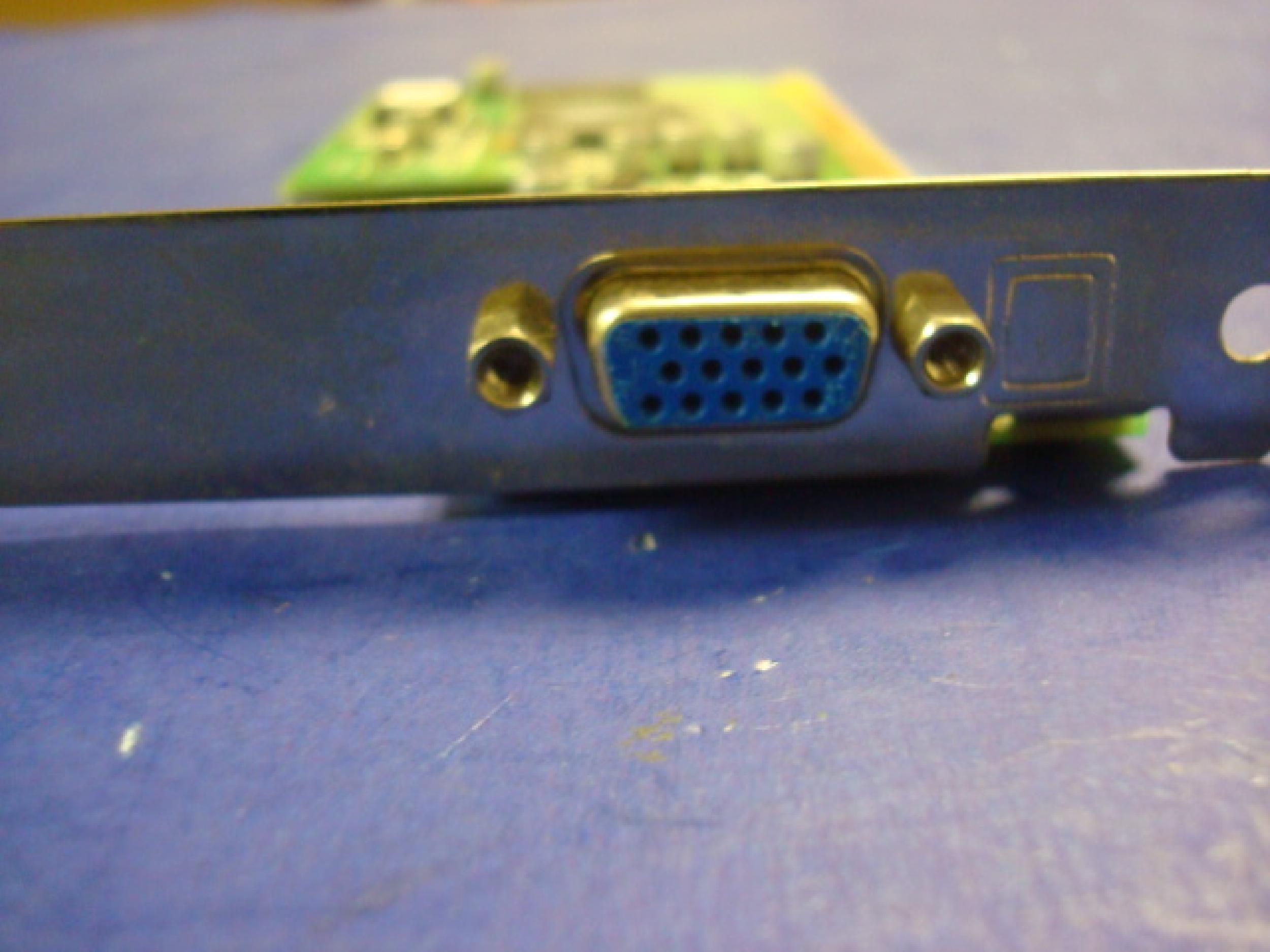 ATI 1025-35010 8MB AGP VIDEO CARD WITH VGA OUTPUT AGP2X