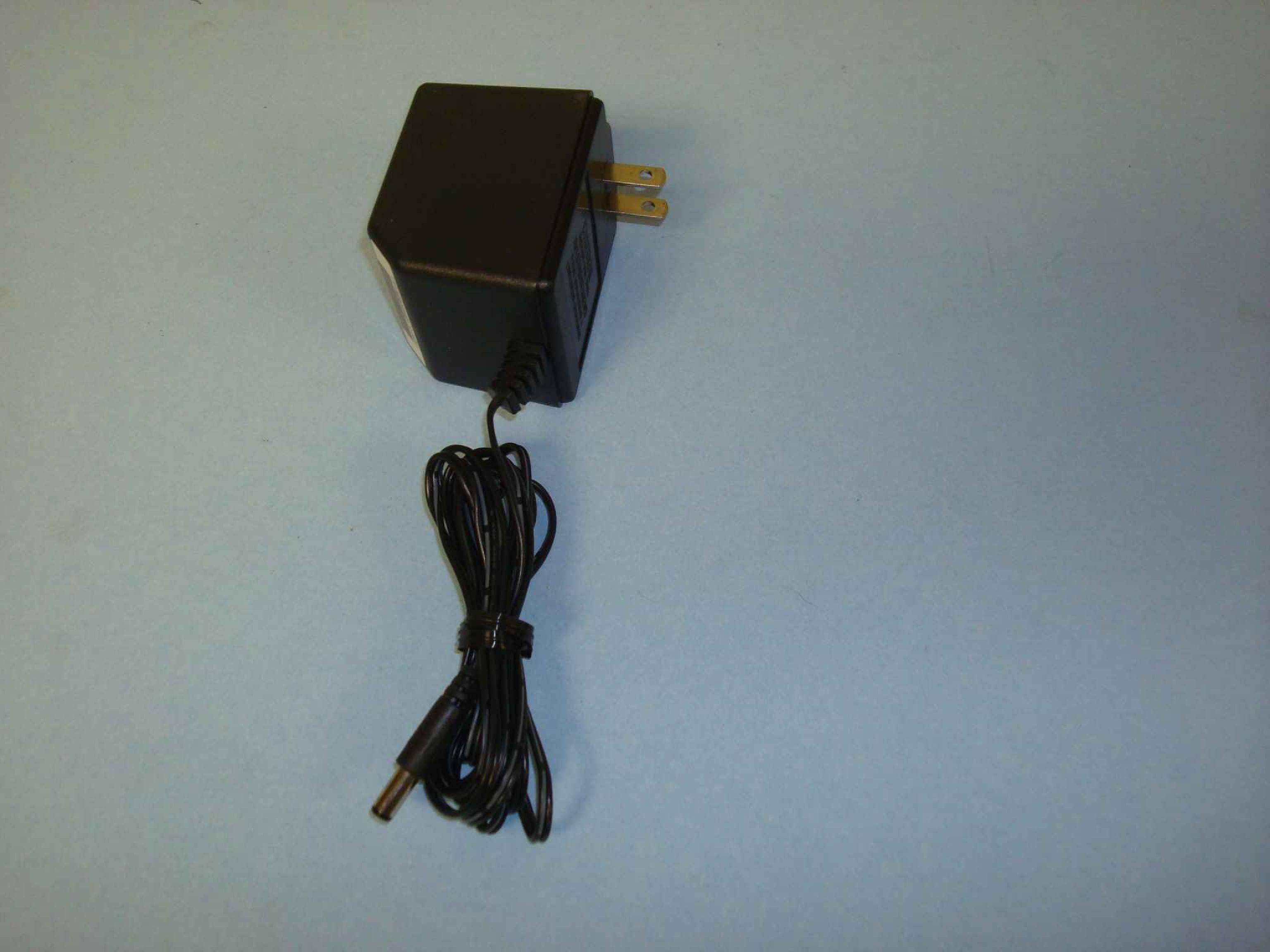 LZR ELEC / SHOGYO 481210003C0 12V DC 1A AC ADAPTER WITH BARREL CONNECTOR OD:5.5MM ID:2.5MM POWER SUPPLY 12 VOLT 1000MA