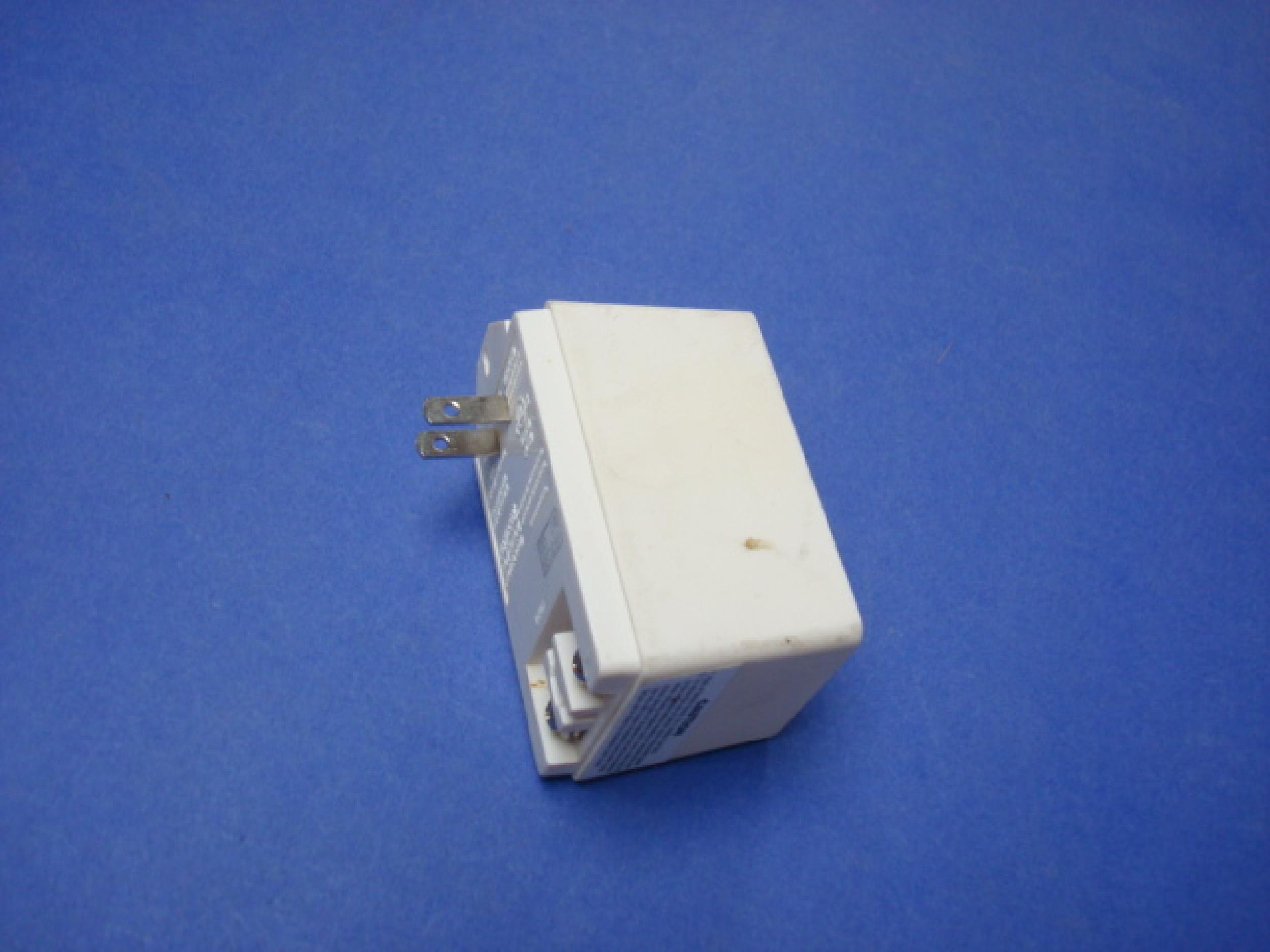 GENERIC E193069 24V AC 20VA AC ADAPTER WITH SCREW IN CABLE