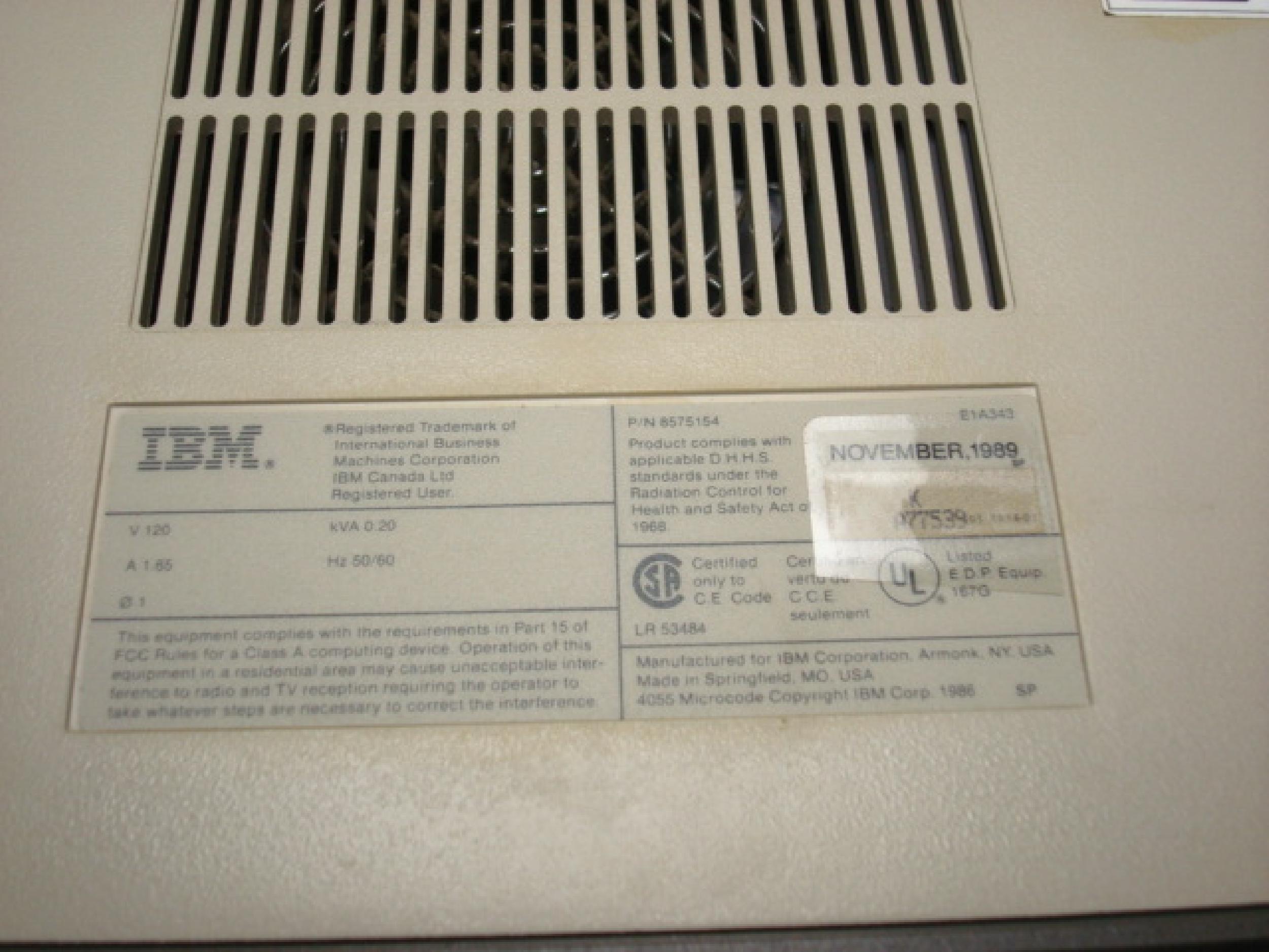 IBM 8575154 TERMINAL, POWERS ON, CRACKED CASE