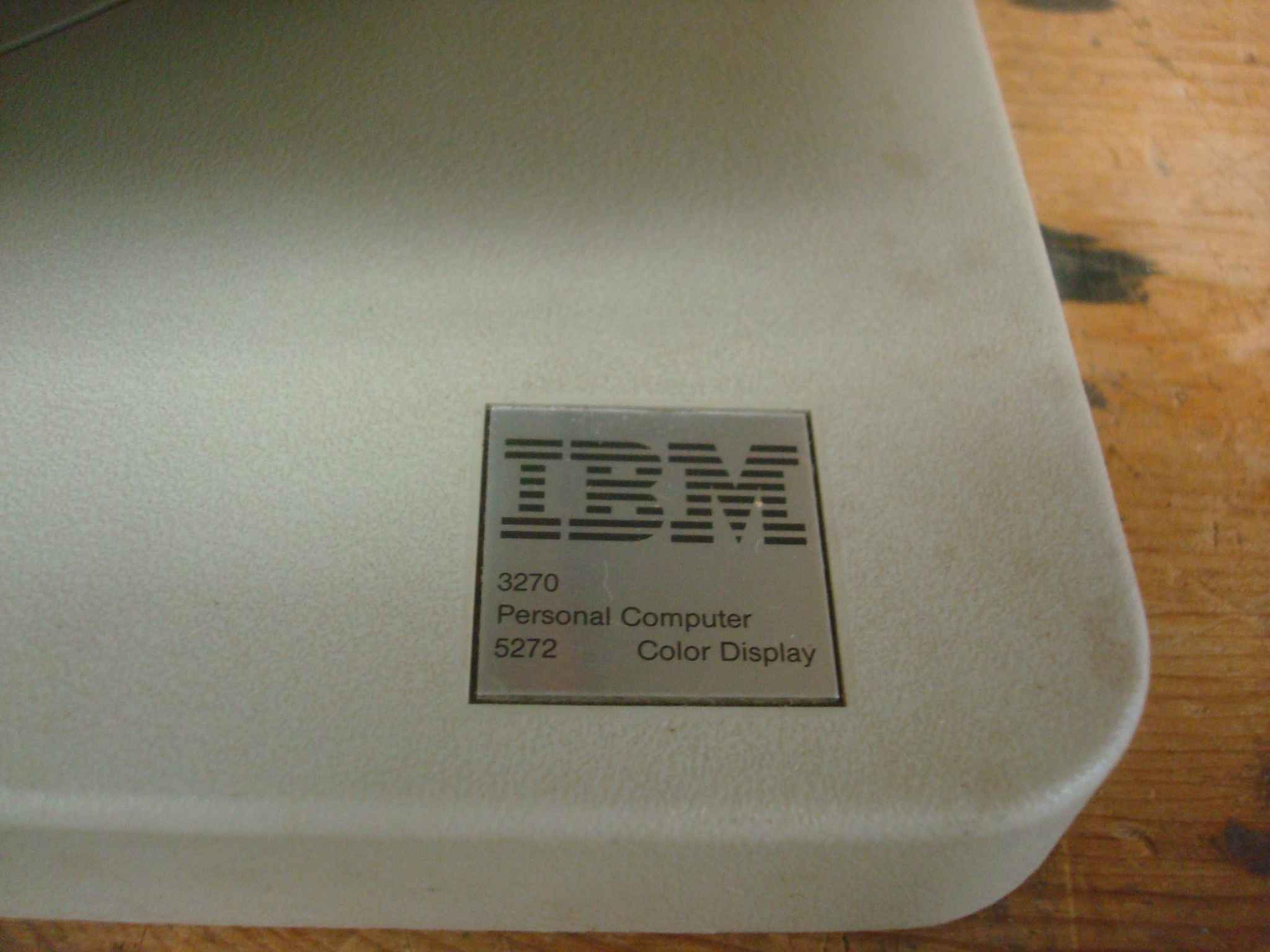 IBM 5272-23 3270 COLOR TERMINAL