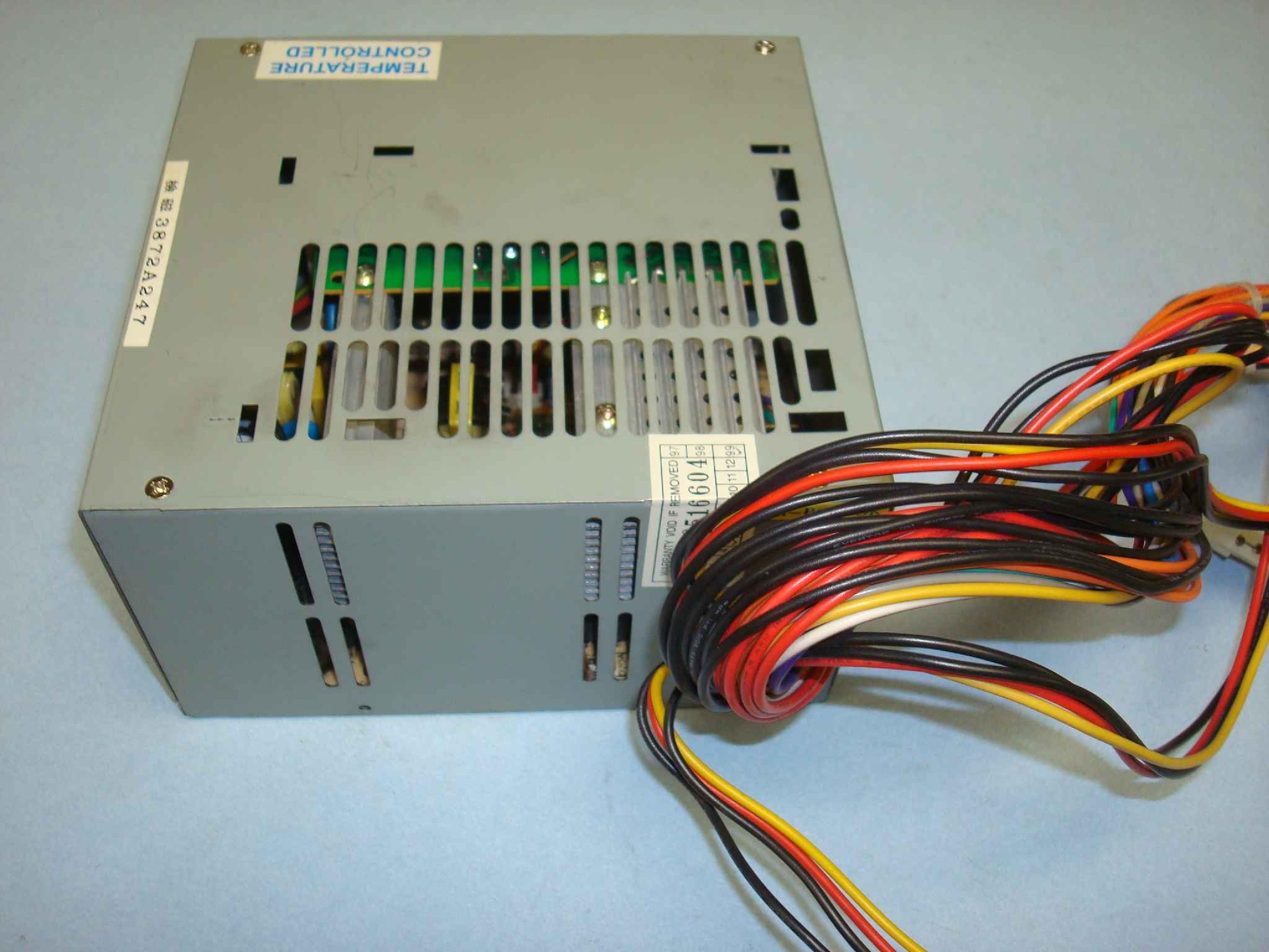 ANTEC PP-303X 300W 20PIN ATX POWER SUPPLY 7 MOLEX 2 BERG