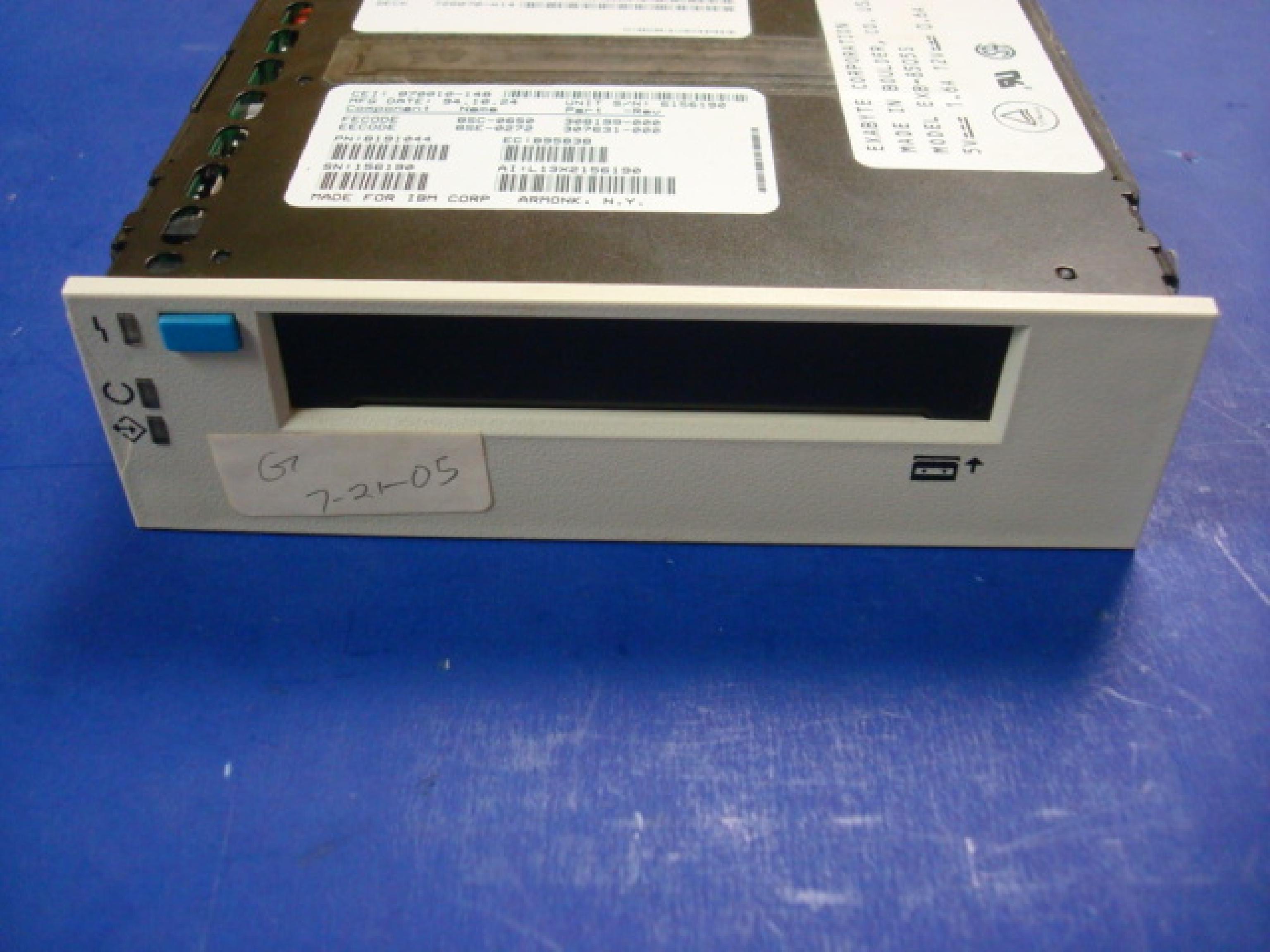 IBM 8191044 5/10 GB SCSI TAPE DRIVE