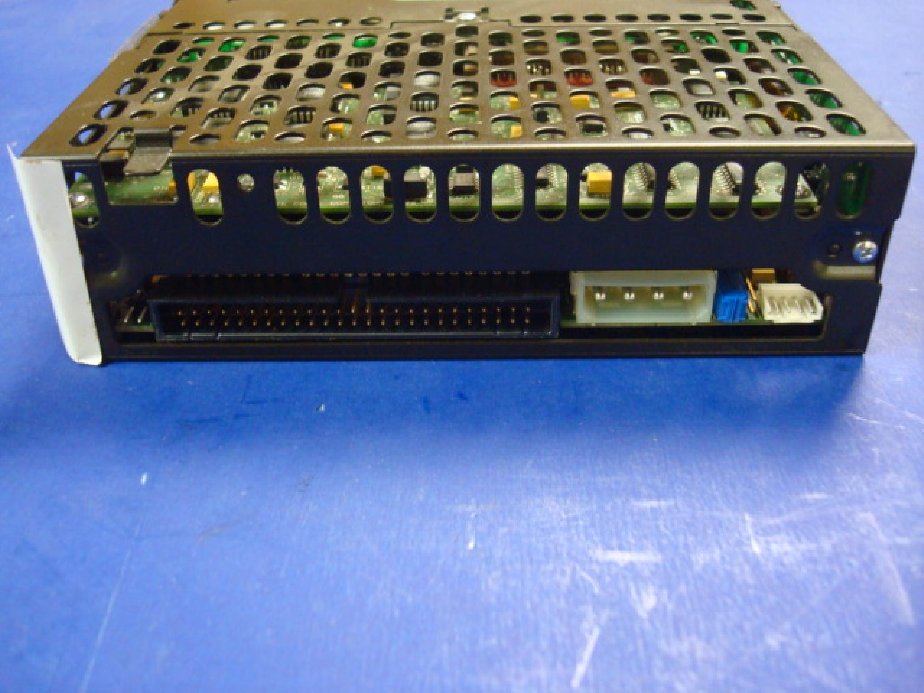 IBM 8191044 5/10 GB SCSI TAPE DRIVE