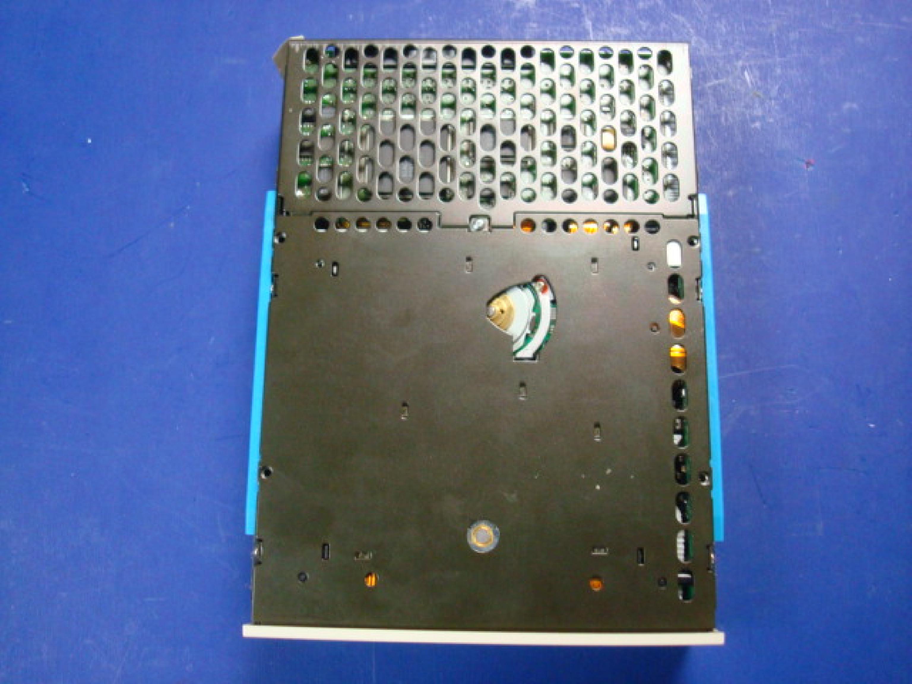 IBM 8191044 5/10 GB SCSI TAPE DRIVE