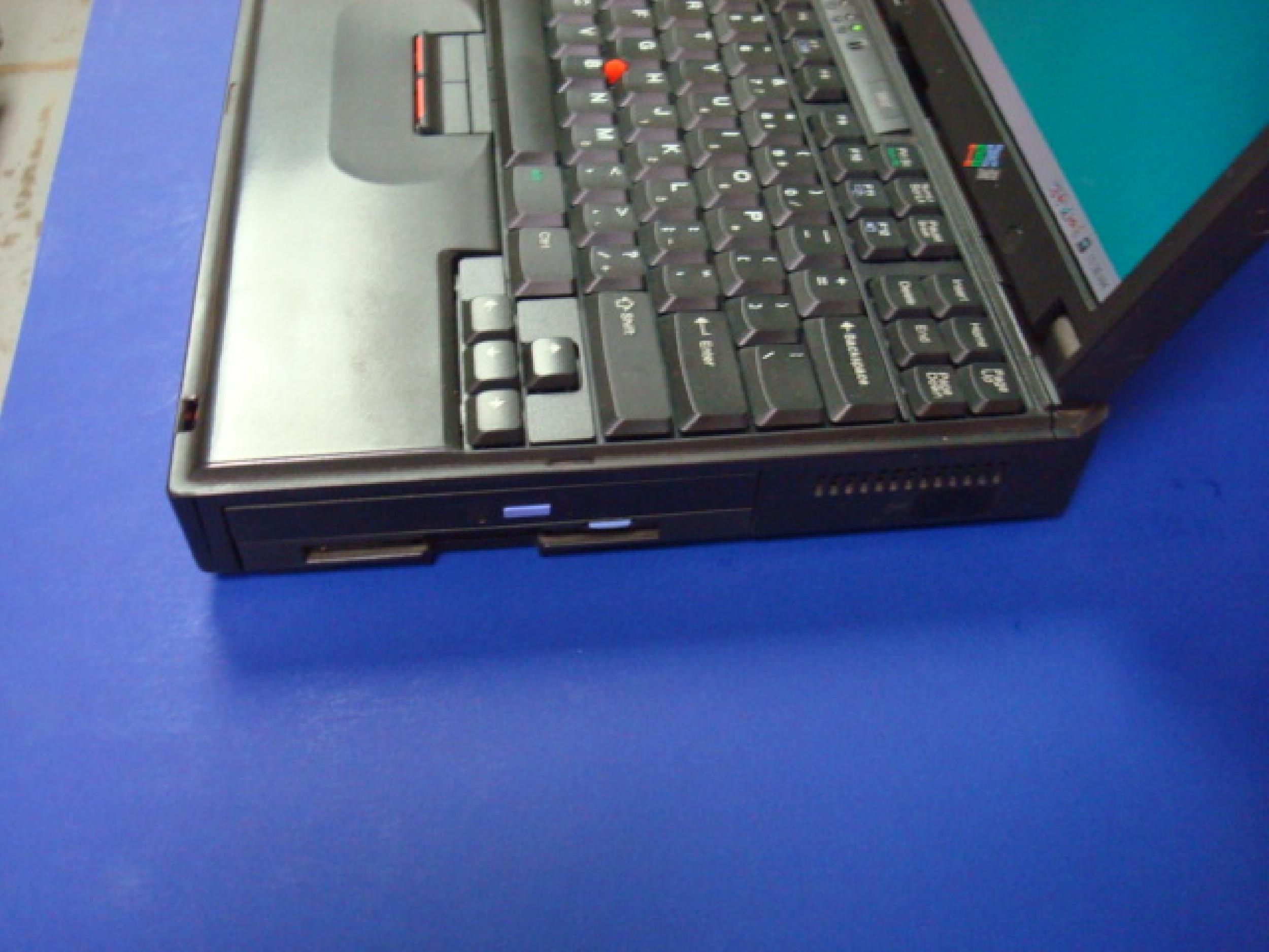 IBM 2635-HGU THINKPAD 380Z 64MB RAM 8GB HARD DRIVE CD