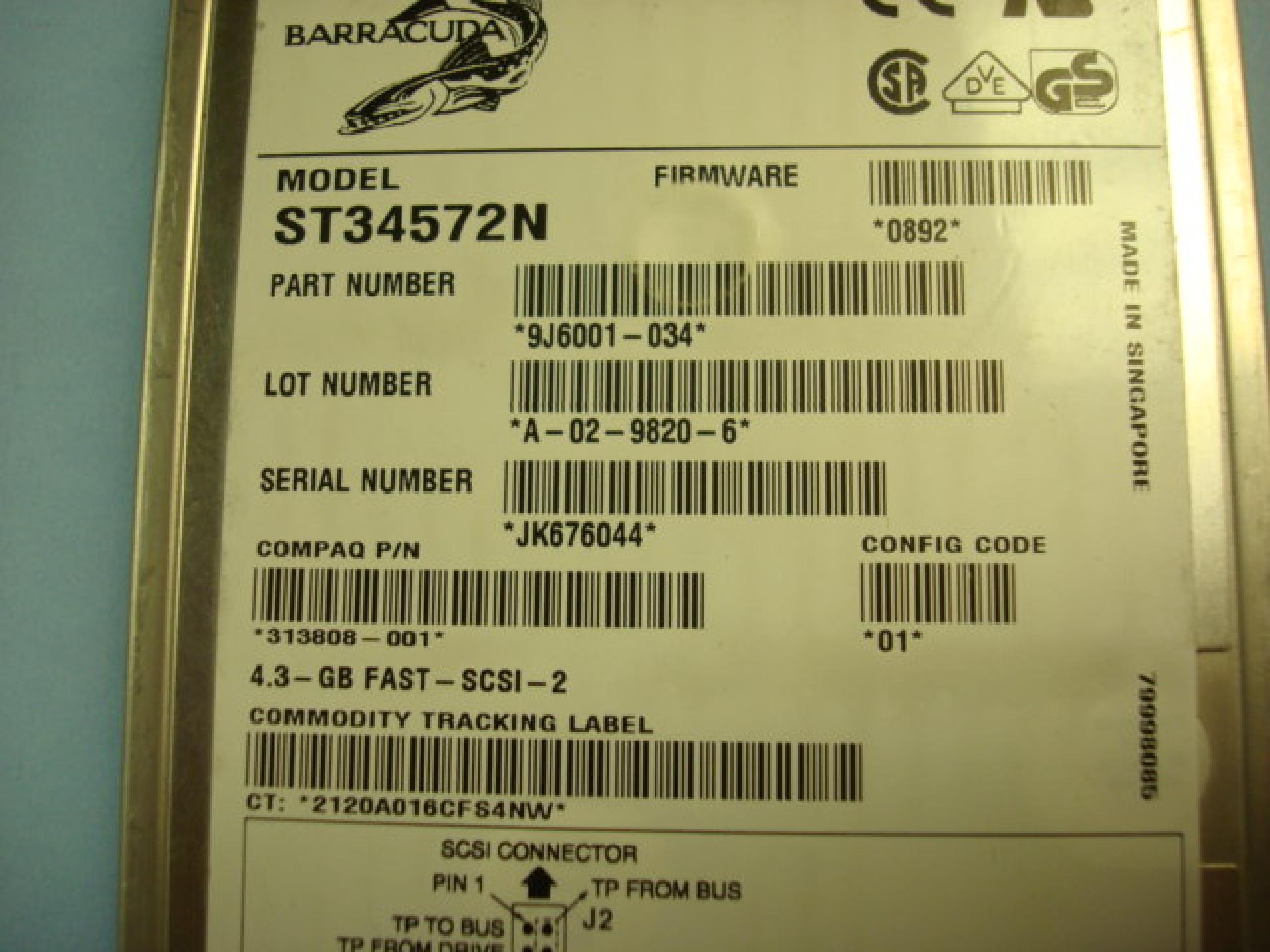 COMPAQ / HEWLETT PACKARD / HP 313808-001 HOT SWAP TRAY & SEAGATE BARRACUDA 4.3 GB FAST SCSI 2 3.5INCH DISK DRIVE