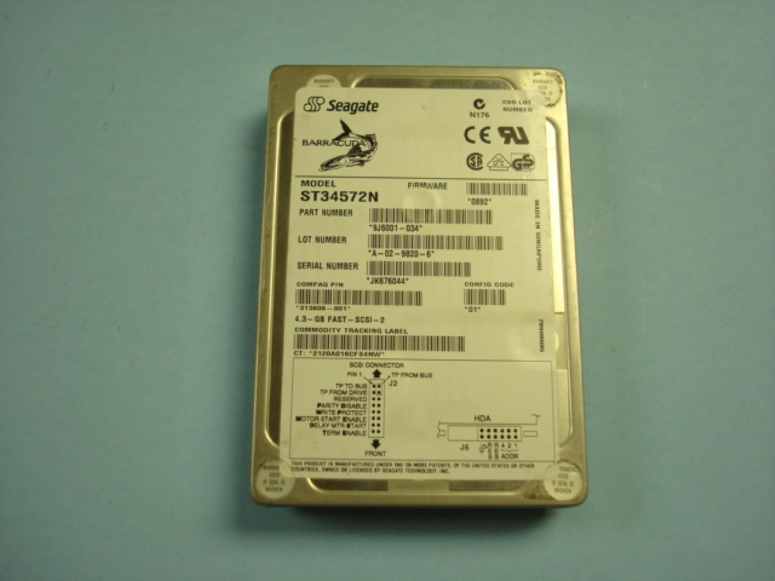 COMPAQ / HEWLETT PACKARD / HP 199650-001 HOT SWAP TRAY & SEAGATE BARRACUDA 4.3 GB FAST SCSI 2 3.5INCH DISK DRIVE