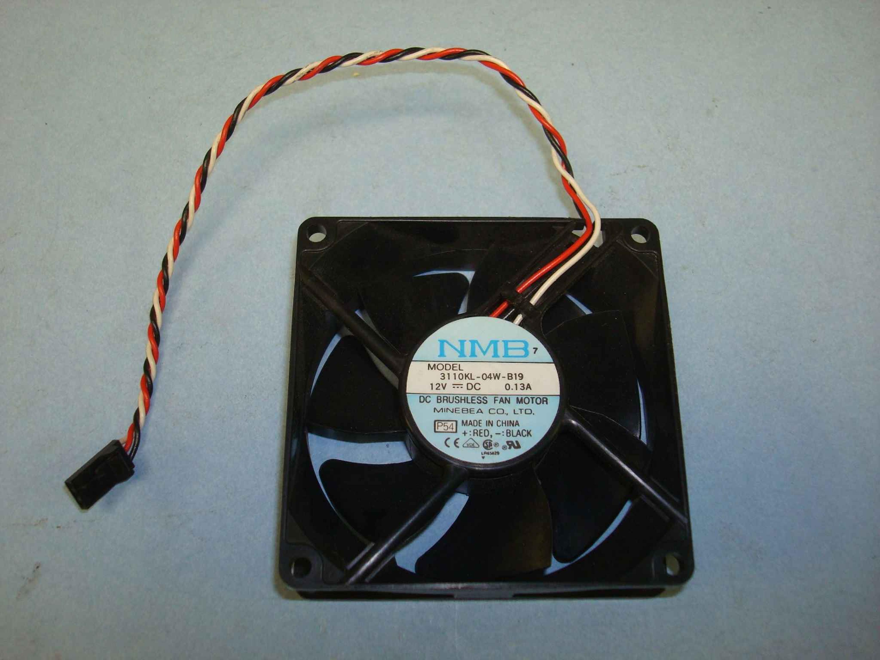 NMB 3110KL-04W-B19 CLONES IN STOCK DC BRUSHLESS FAN 12V 0.13A 3 WIRE