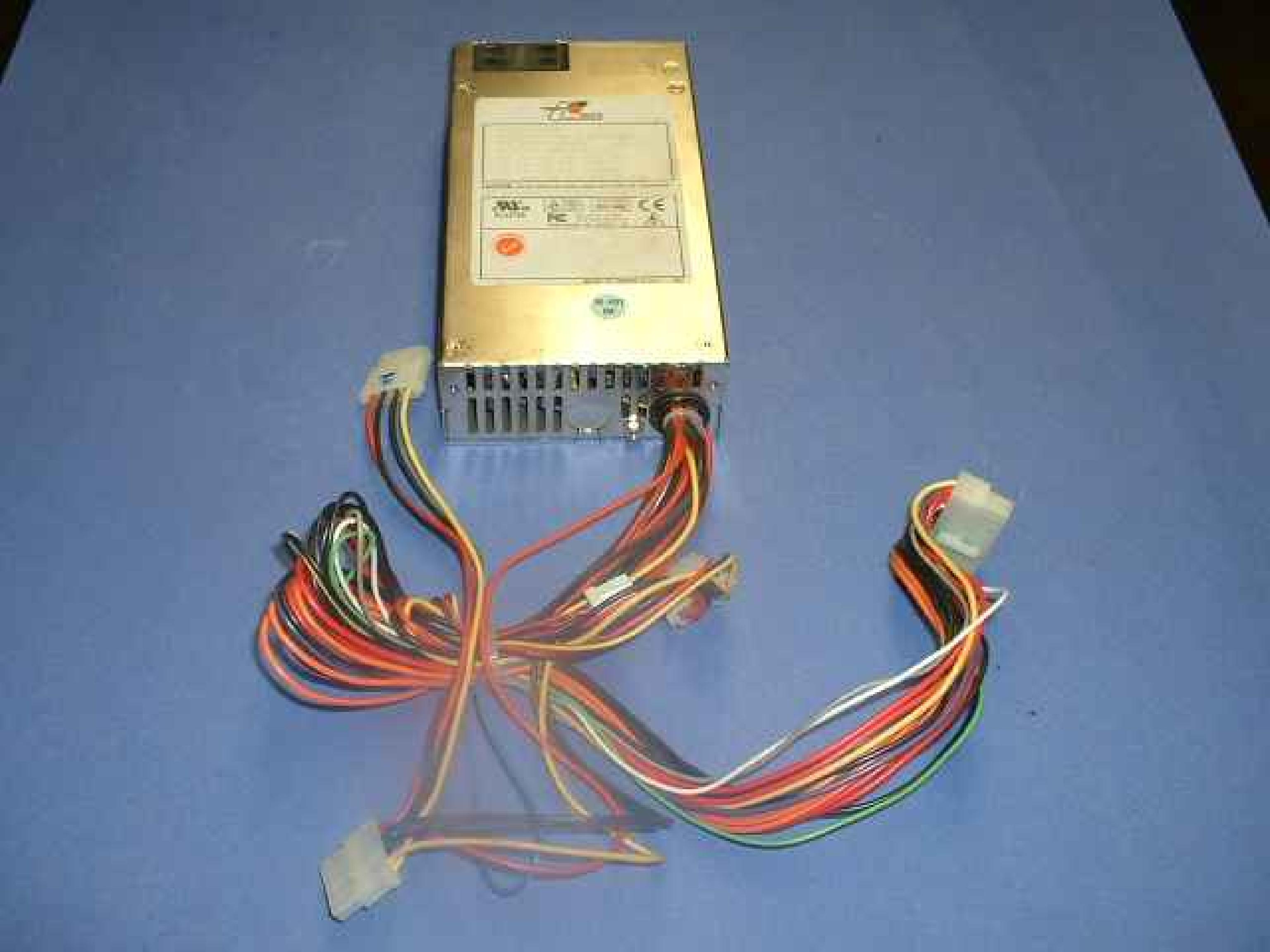 EMACS / ZIPPY / US POWER / CALIFORNIA PC PRODUCTS 6P1A-200B003 200 WATT 1U POWER SUPPLY WITH 20PIN ATX PFC STANDARD 24PIN