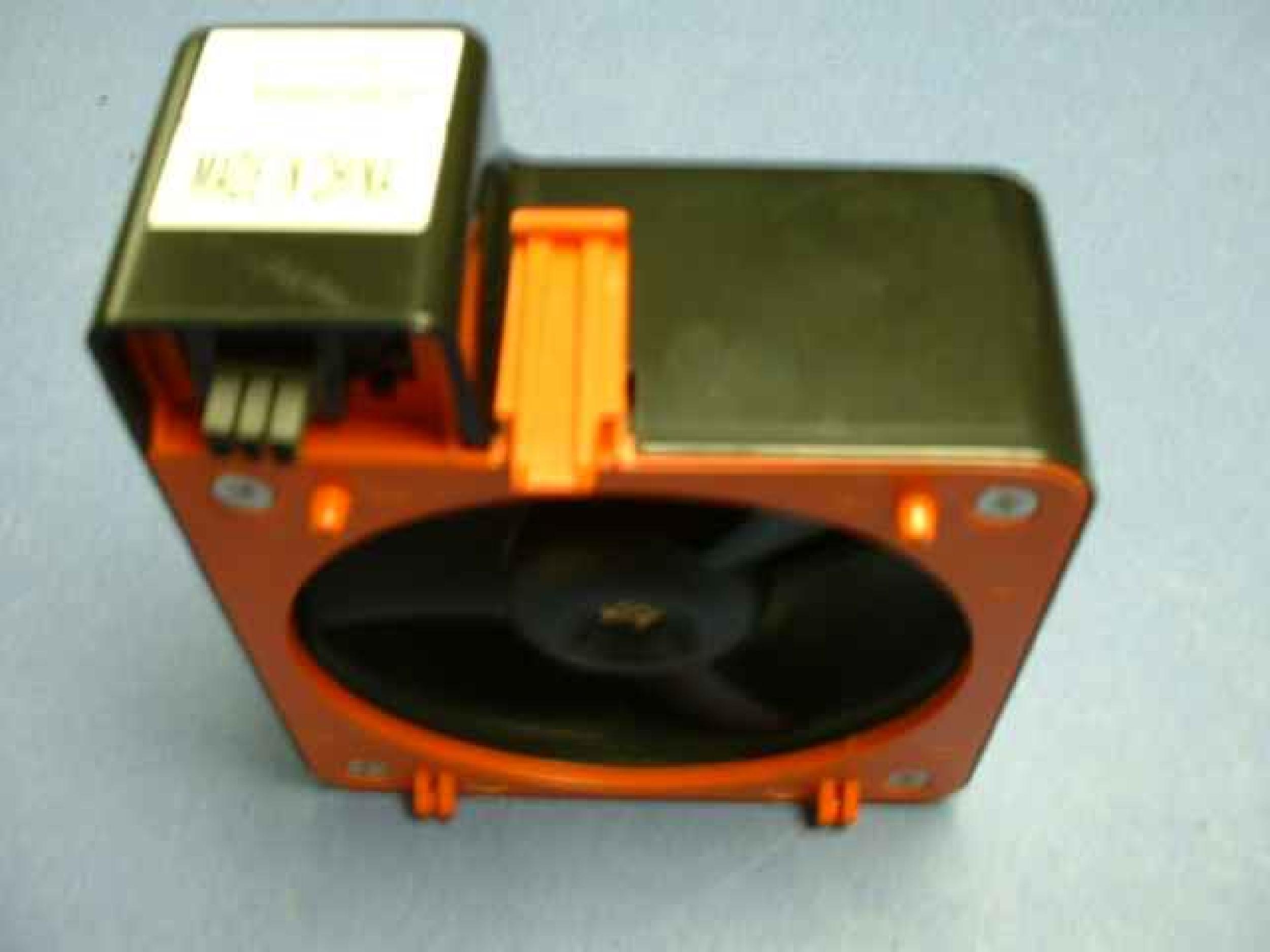 IBM 25P3430 HOT SWAP BLOWER FAN