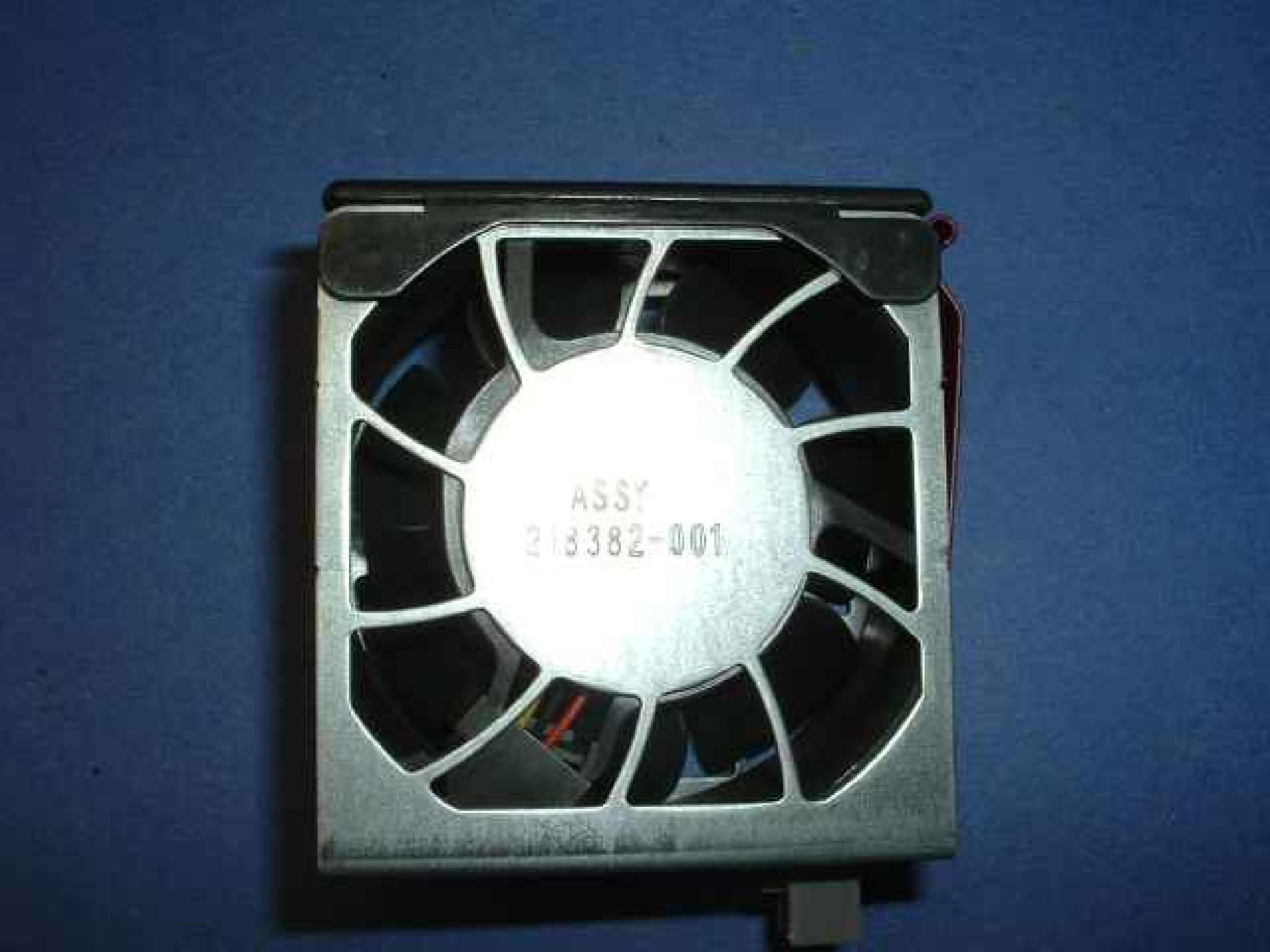 COMPAQ / HEWLETT PACKARD / HP 218382-001 FAN 12V DC 60MM BY 25MM 2.5INCH 1INCH, PULLED FROM 218620-001 ASSEMBLY FOR 218382-001 HOLDS 6 FANS, 4 FANSINCLUDES 218