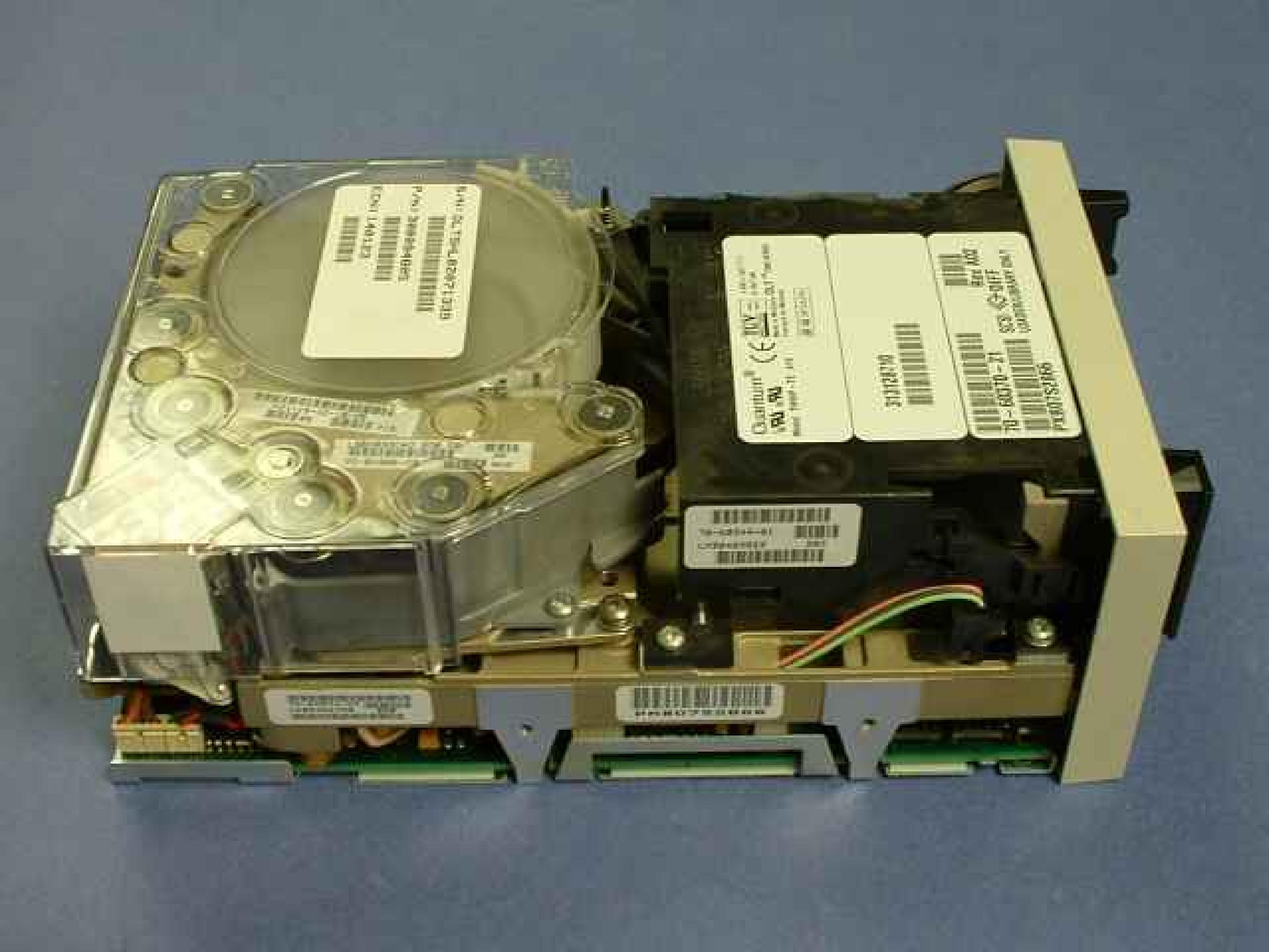 STORAGETEK 70-31131.03 B02 DLT 7000 DLT7000 AUTOLOADER WITH TRAY FOR L/180 AND L700