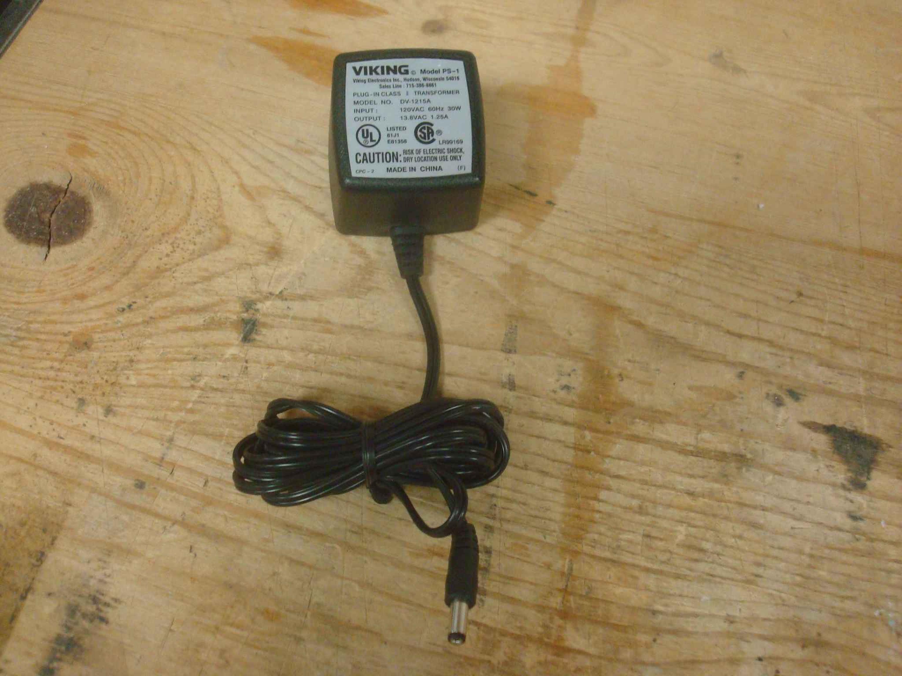 VIKING PS-1 AC ADAPTER 13.8V AC 1.25A