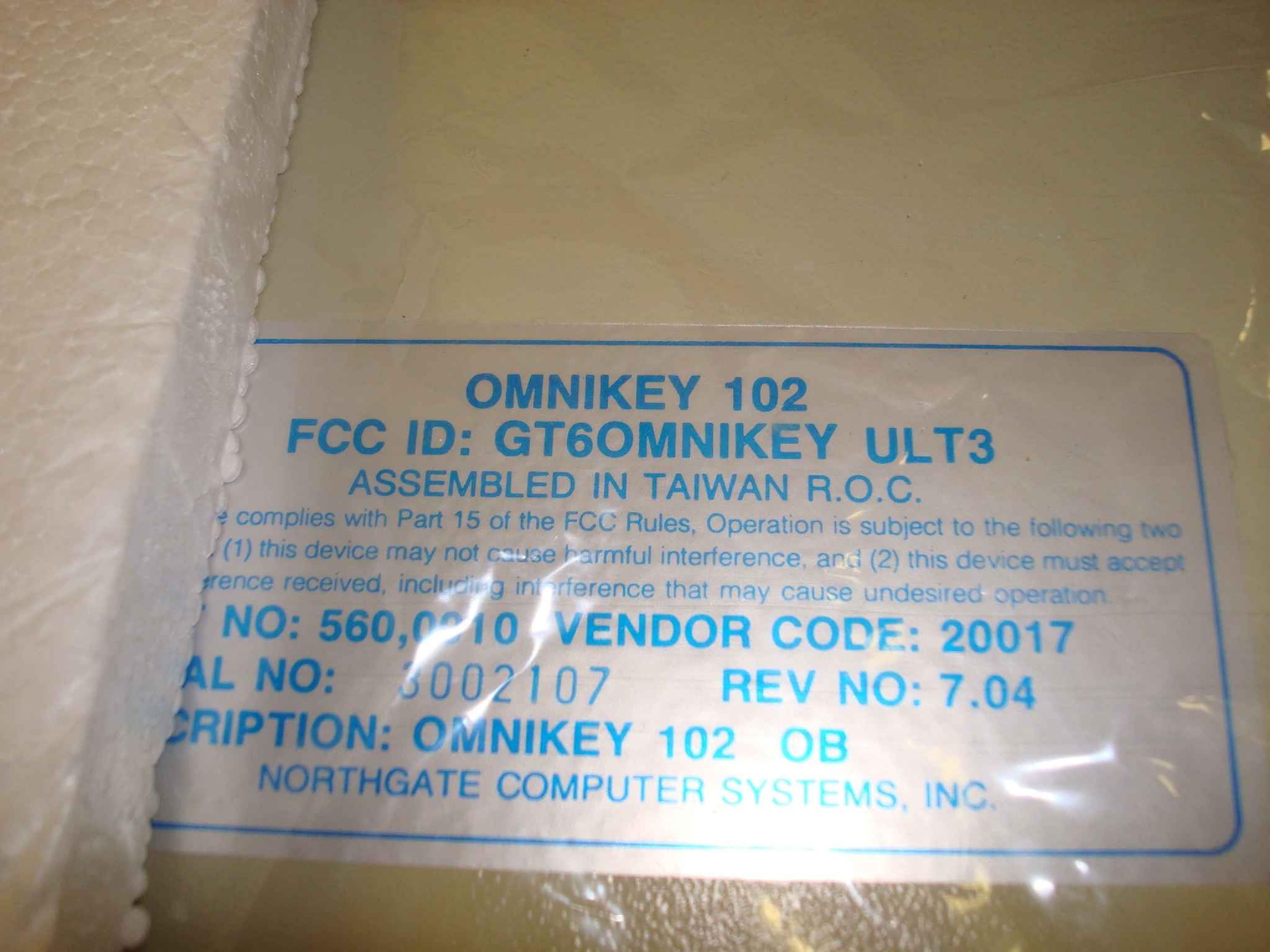 OMNIKEY GT6OMNIKEY ULT3 102 KEY AT OR PS/2 KEYBOARD, GREAT CONDITION WITH BOX & MANUAL