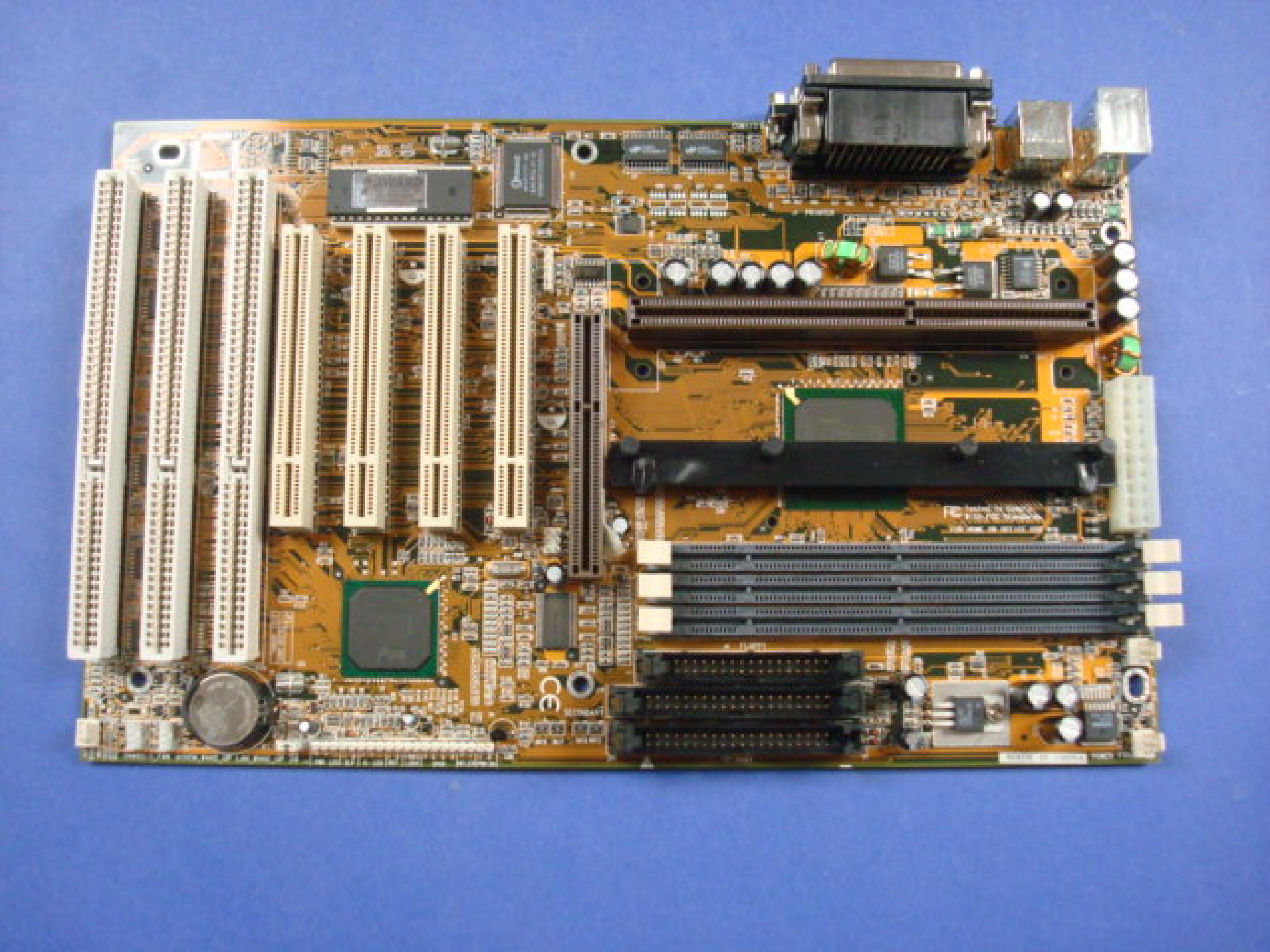 ECS P6LX-A+ PENTIUM 2 MOTHERBOARD 3 DIMM, 1 AGP, 4 PCI, 3ISA, 2 USB