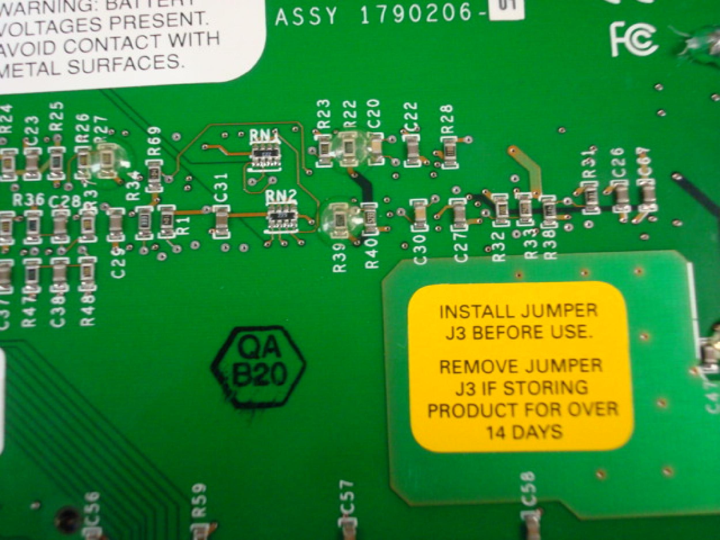 ADAPTEC AAC-9000MD DAUGHTER CARD BATTERIES AND CACHE MODULE FOR AAC-364/DELL2 W/ BATTERY PACK RAM SCSI RAID QUAD CONTROLLER