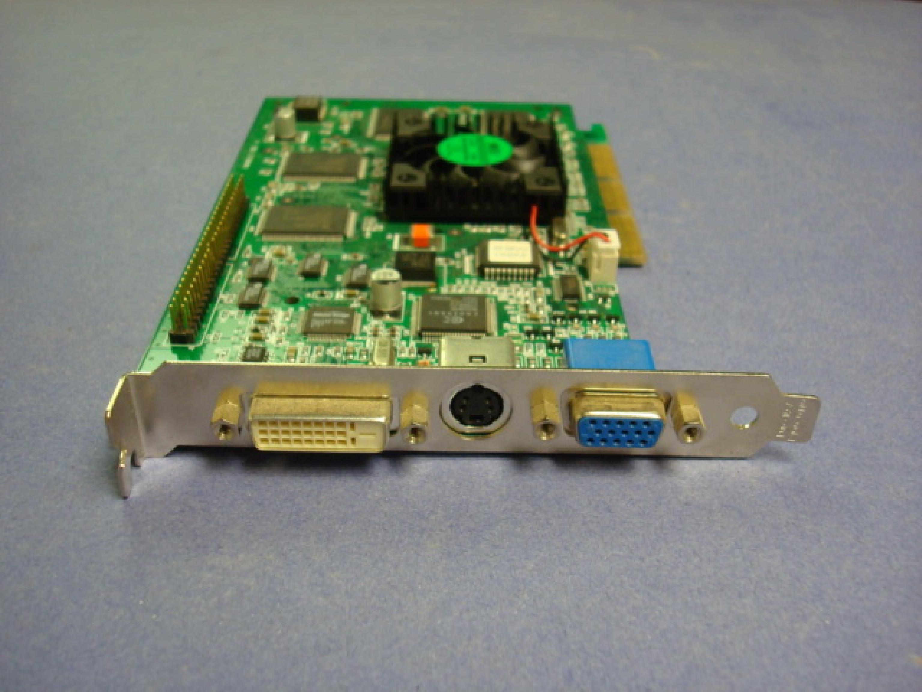 NVIDIA NV990.0 AGP CARD VGA TV DVI OUT