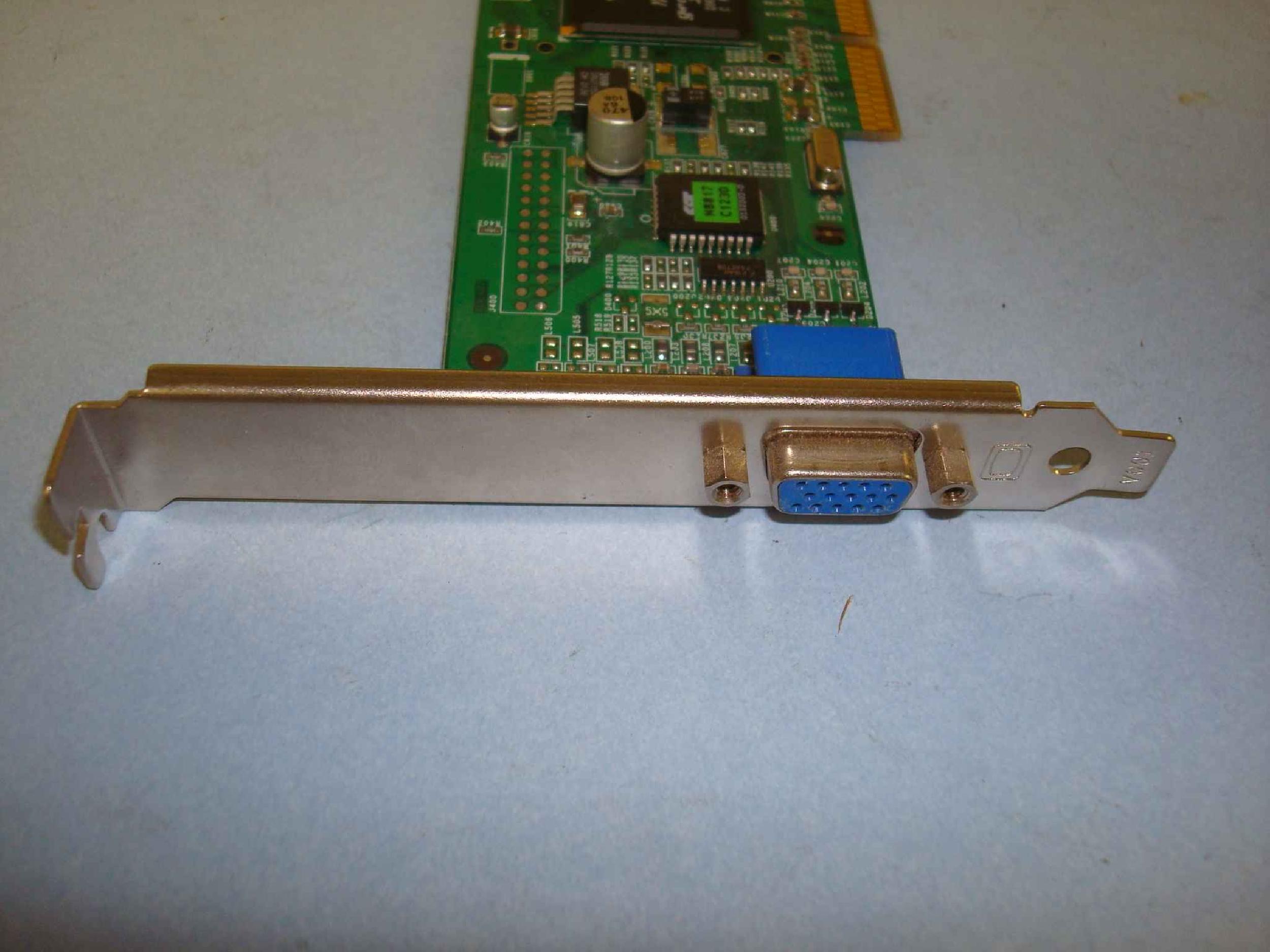 COMPAQ / HEWLETT PACKARD / HP 226962-003 16MB AGP CARD GFORCE2MX 200 Q06803.1