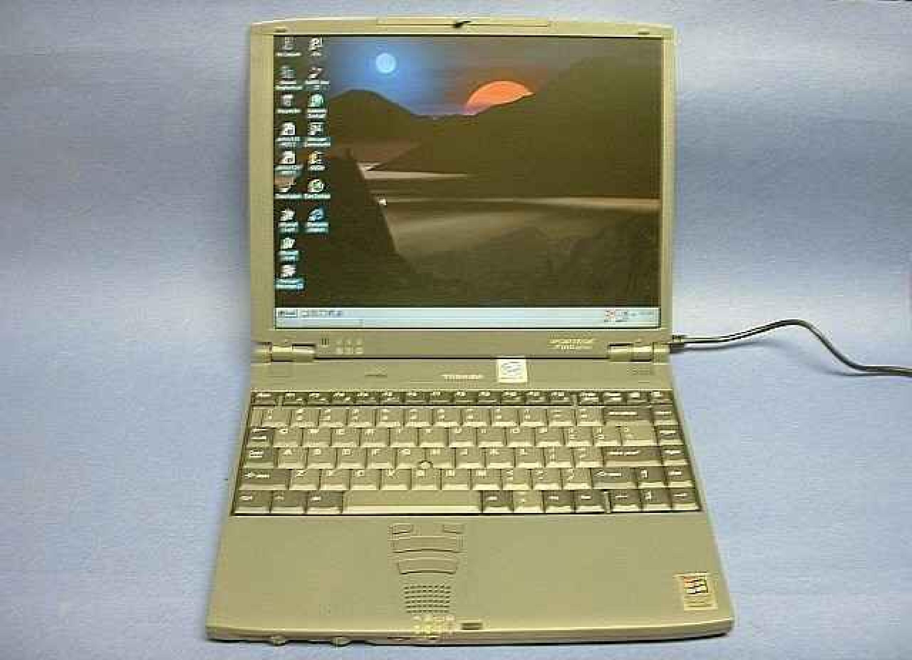 TOSHIBA PP714U-T2W8 PORTEGE 7100 NOTEBOOK, 6GB HD, 500MHZ PIII, 128MB RAM, WIN98