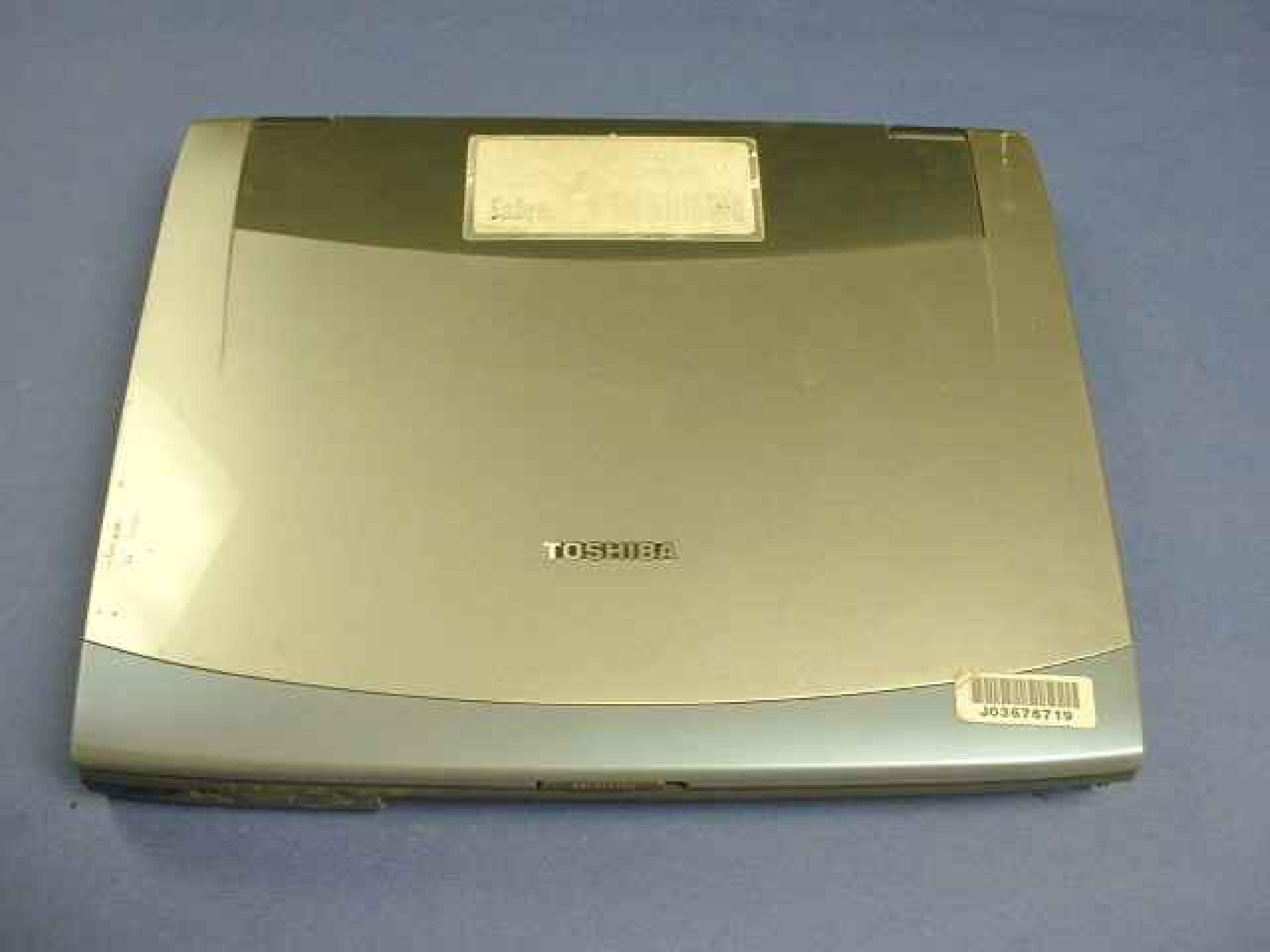 TOSHIBA TECRA 8200 PARTS ONLY, TECRA 8200 NOTEBOOK, NO BATTERY OR HD