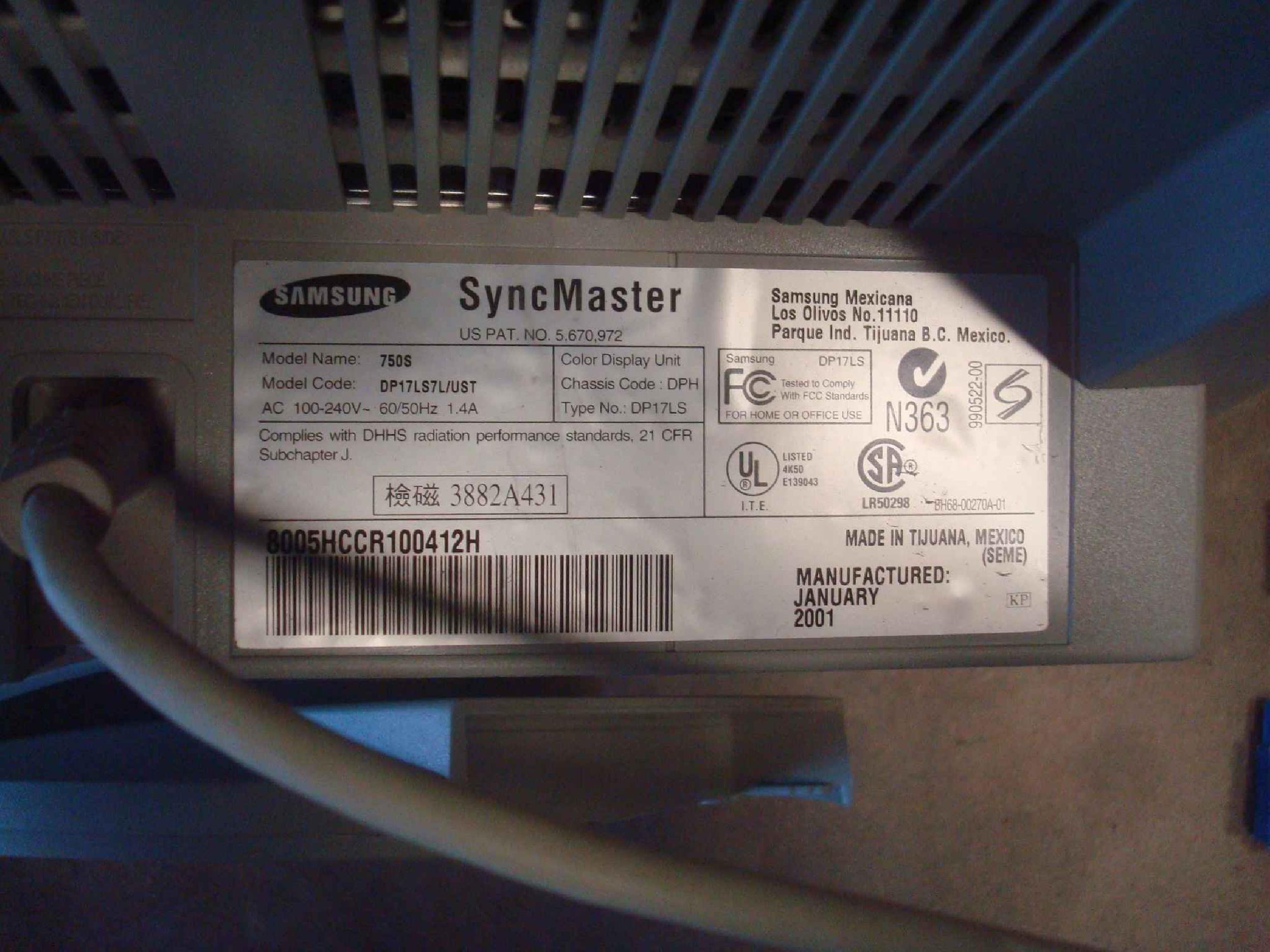 SAMSUNG SYNCMASTER 750S 17 INCH WHITE CRT MONITOR GREAT PICTURE GRADE B