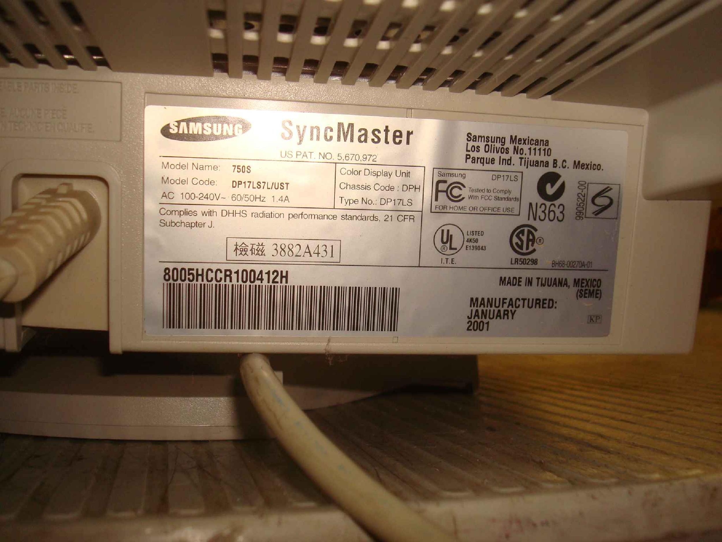 SAMSUNG SYNCMASTER 750S 17 INCH WHITE CRT MONITOR GREAT PICTURE GRADE B