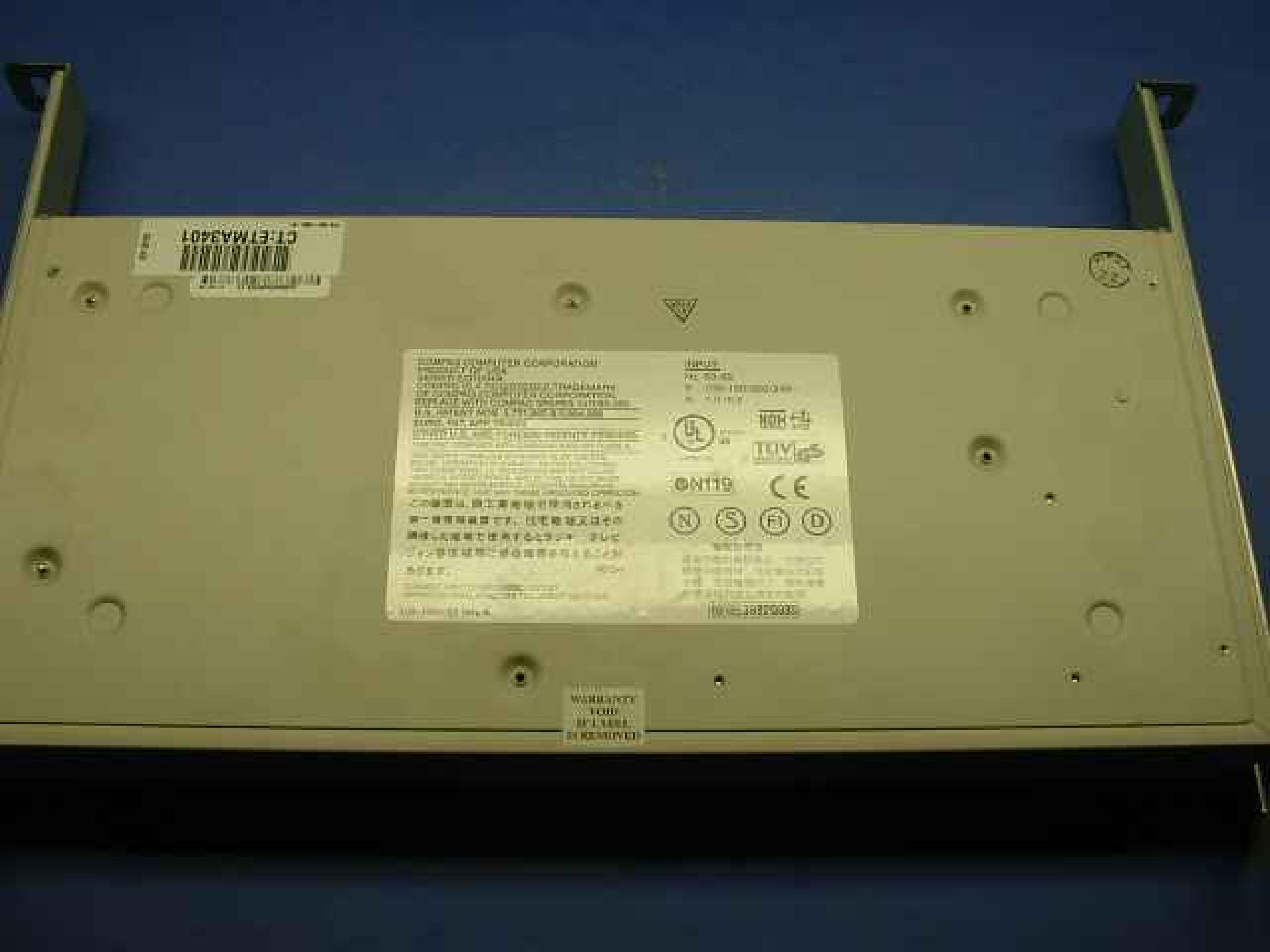 COMPAQ / HEWLETT PACKARD / HP 147092-001 4 PORT SERVER KVM SWITCH RACK MOUNT