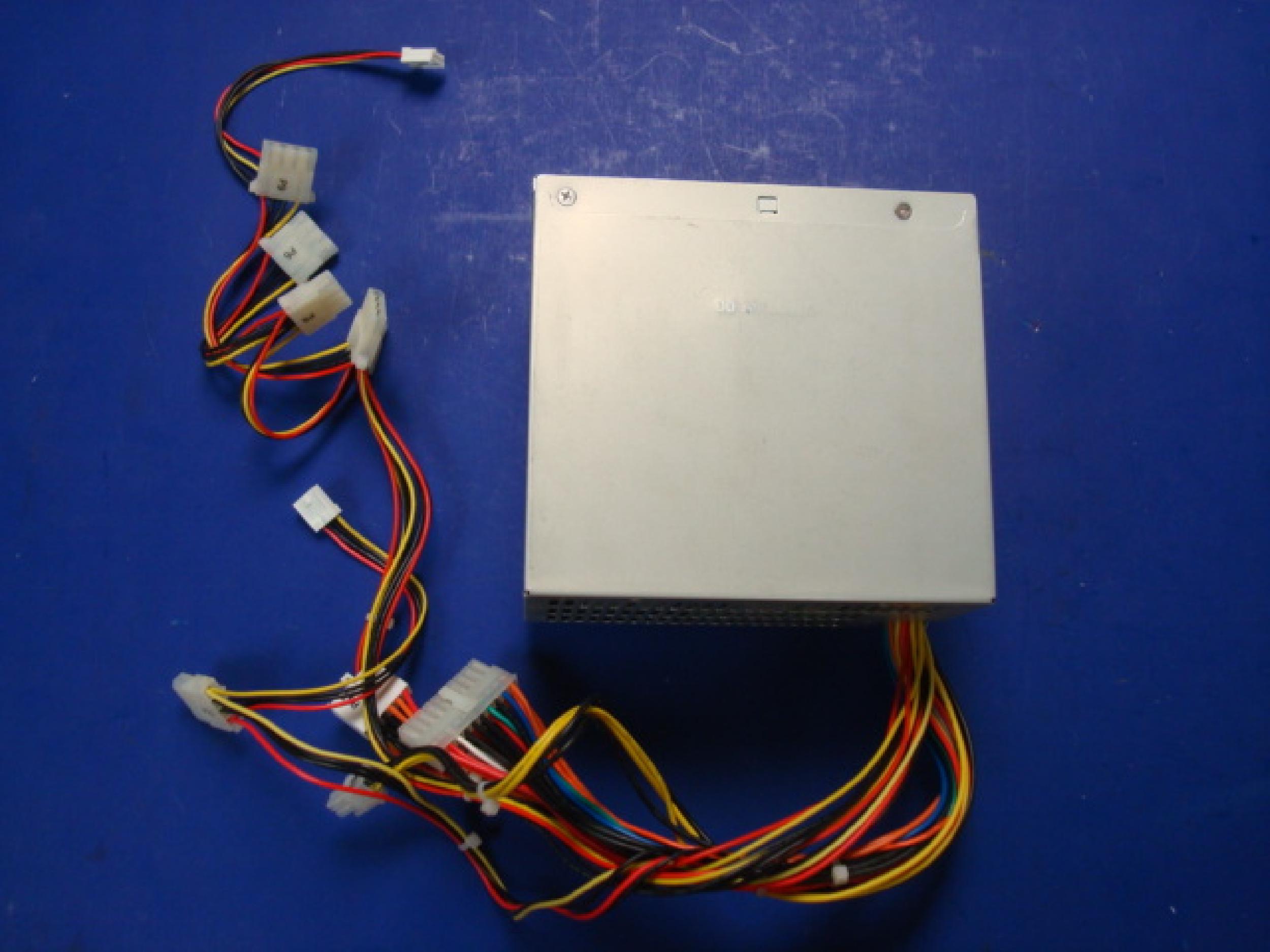 COMPAQ / HEWLETT PACKARD / HP 307544-001 CLONE ATX POWER SUPPLY WITH P4 CONNECTOR