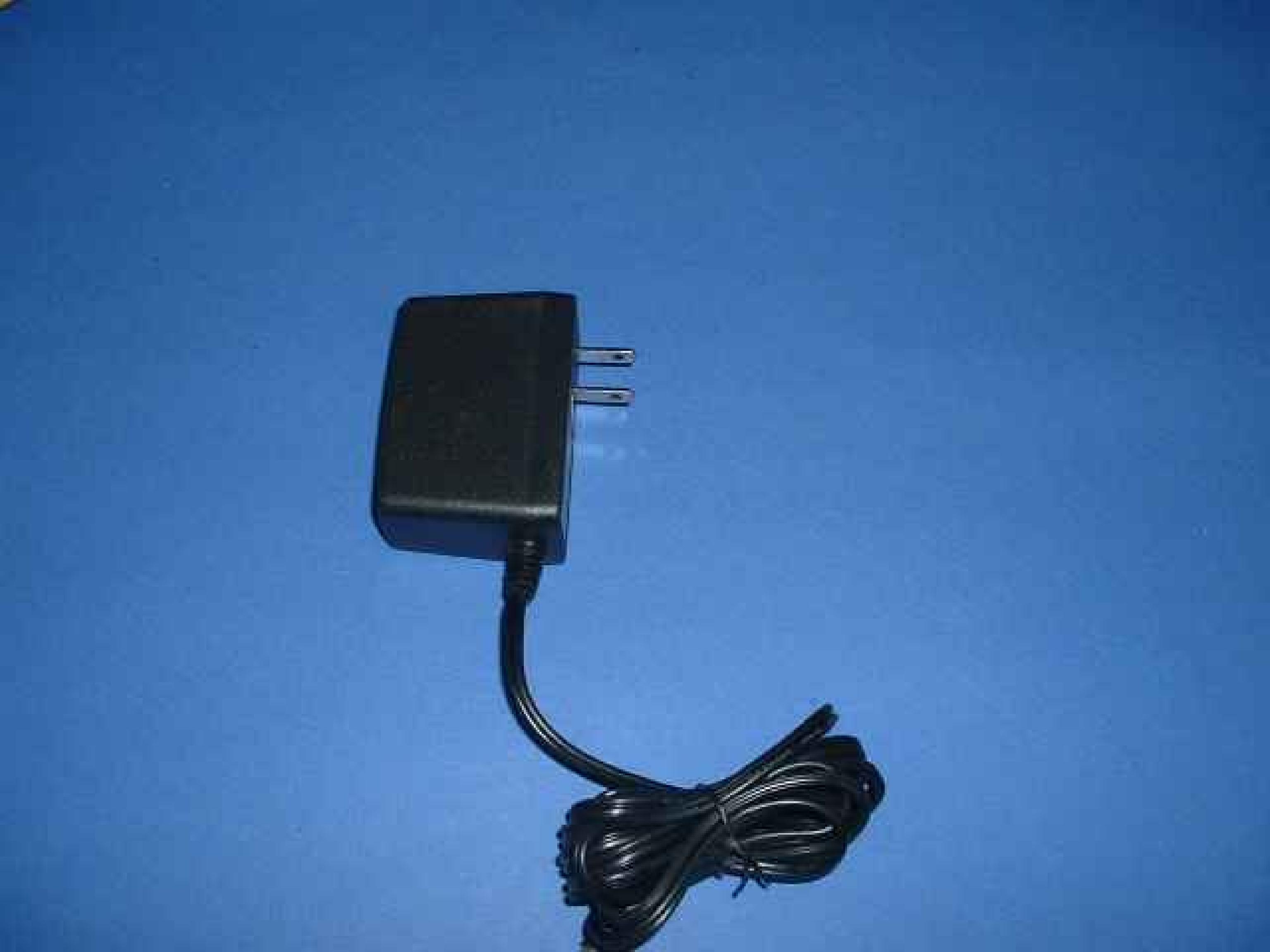 OEM ADS16181305W AC ADAPTER 5V 2.5A ID:1.89MM OD:4.82MM 36INCH CABLE WITH BARREL CONNECTOR FOR USE WITH DSB-H4