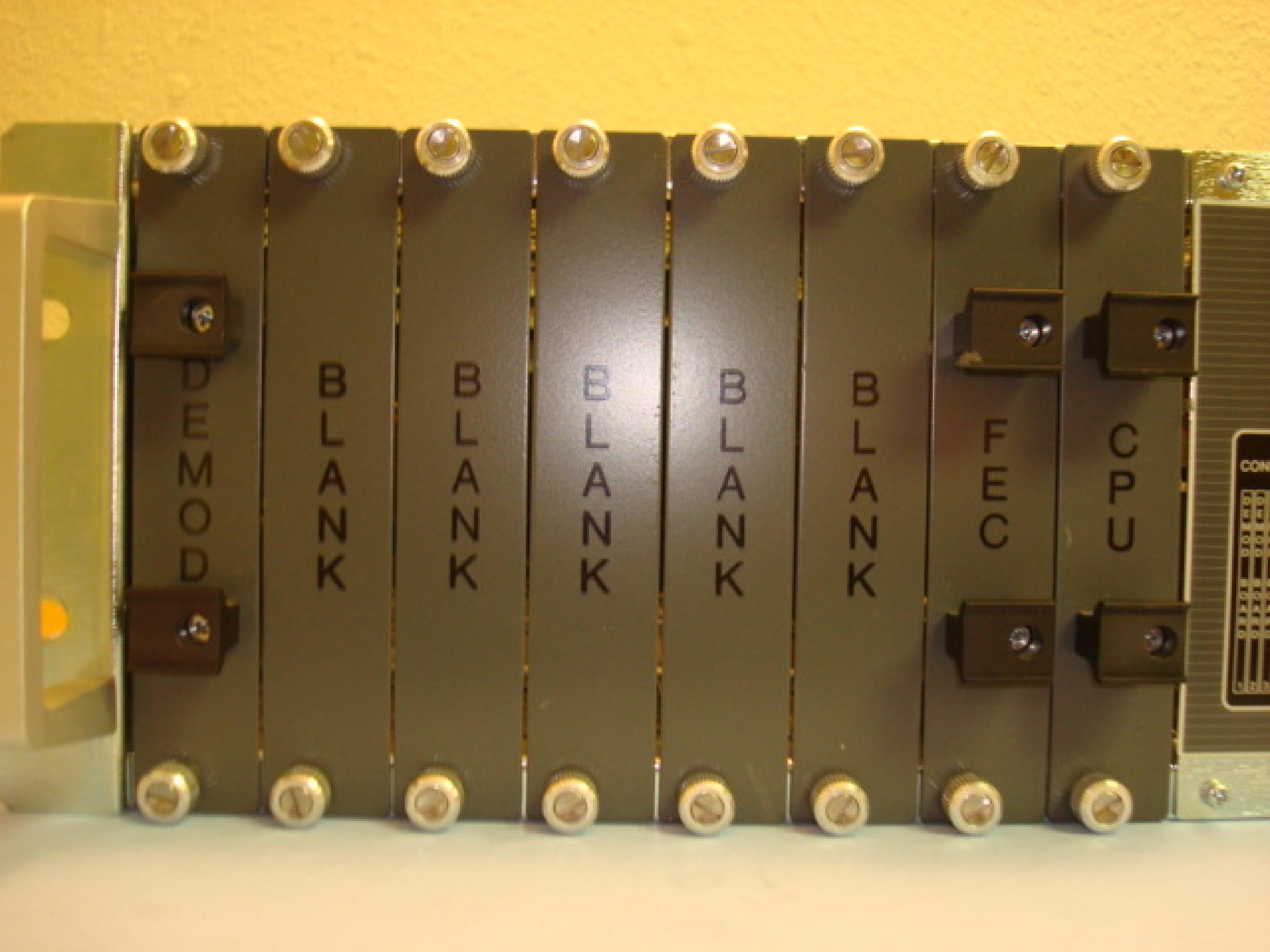 GENERAL INSTRUMENT 824710-000-000 QPSK RETURN PATH DEMODULATOR / MULTIPLEXOR