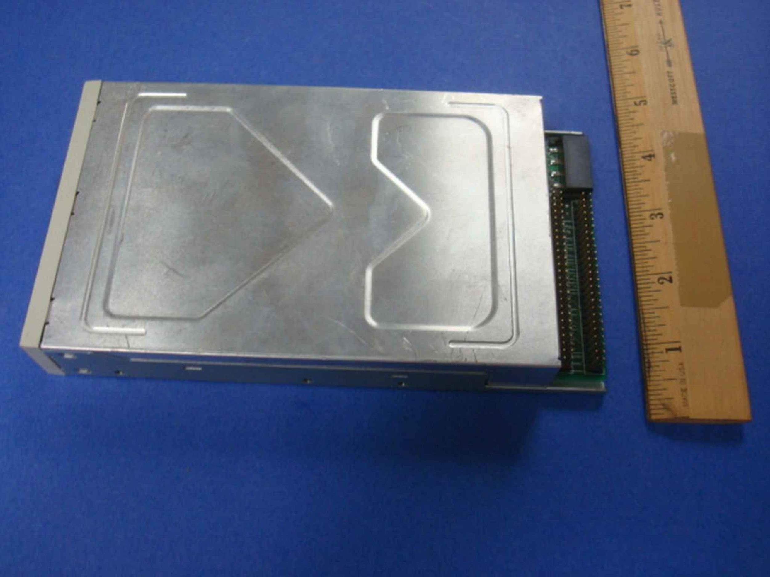 GENERIC LNQ750826 PCMCIA DOCK WITHOUT CONTROLLER