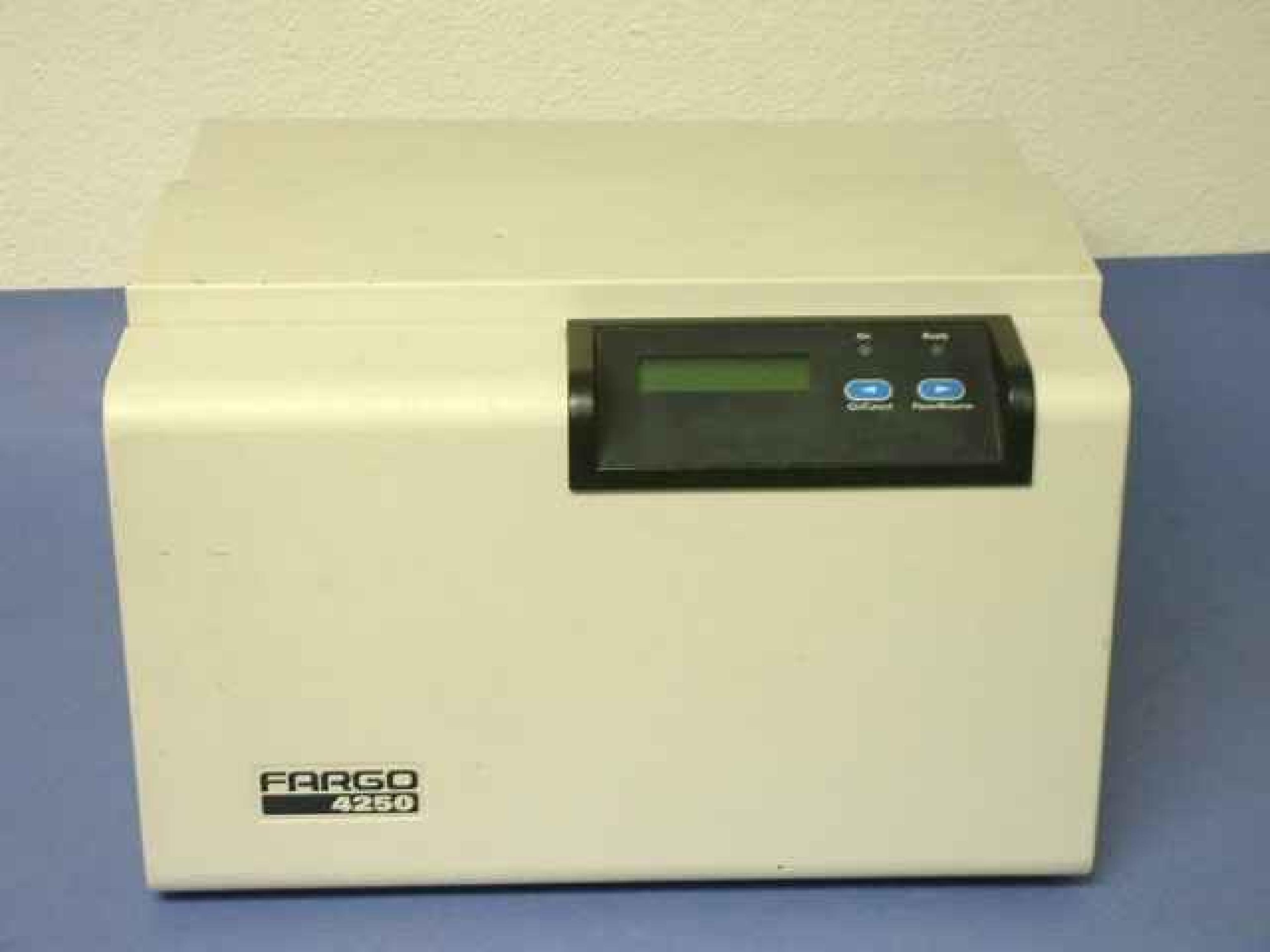 FARGO ELECTRONICS 4250 FARGO 4250 THERMAL ID CARD PRINTER COLOR