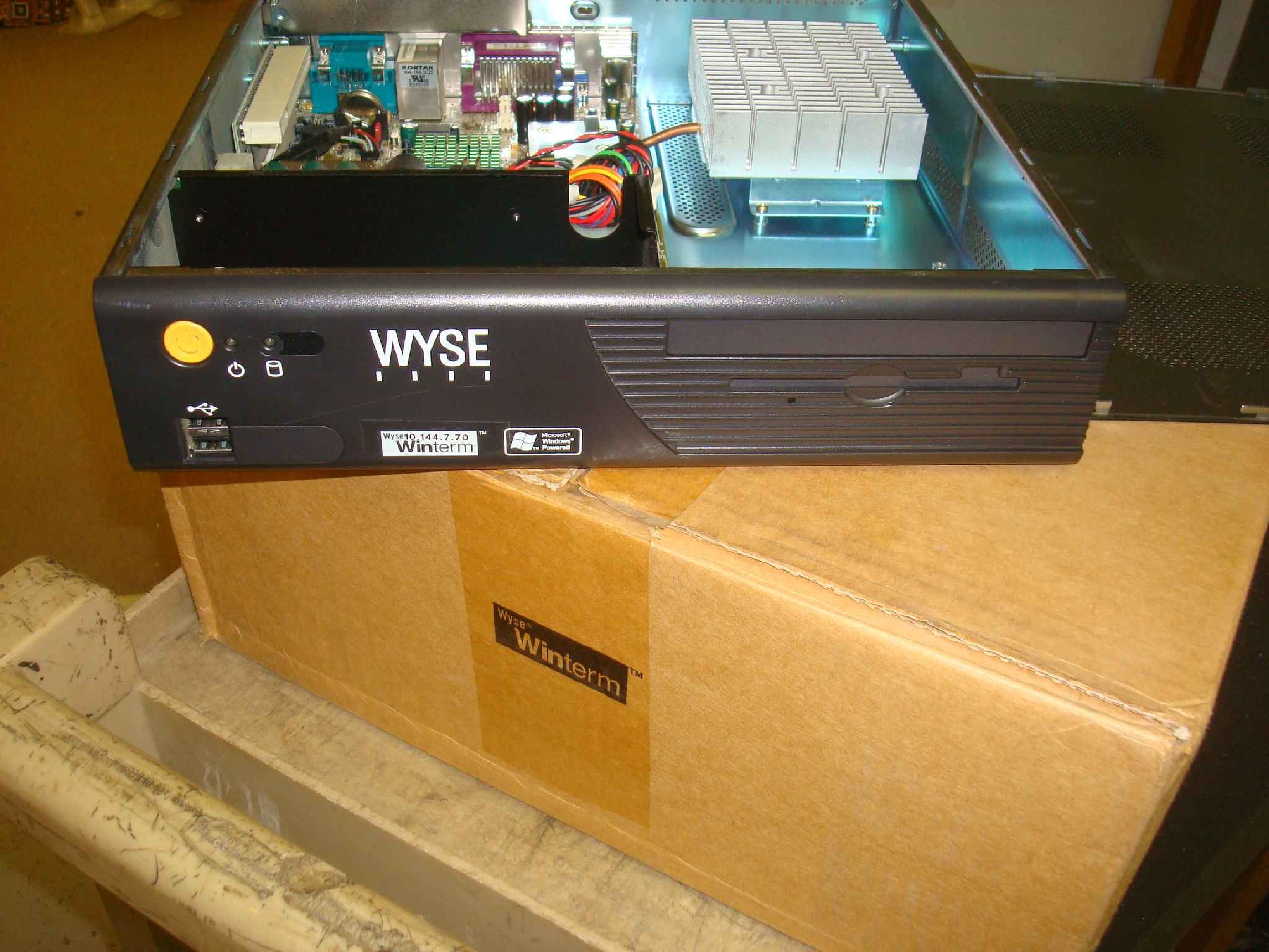 WYSE TECHNOLOGY 902073-70 OPEN BOX WINTERM TERMINAL EMBEDDED WINDOWS XP