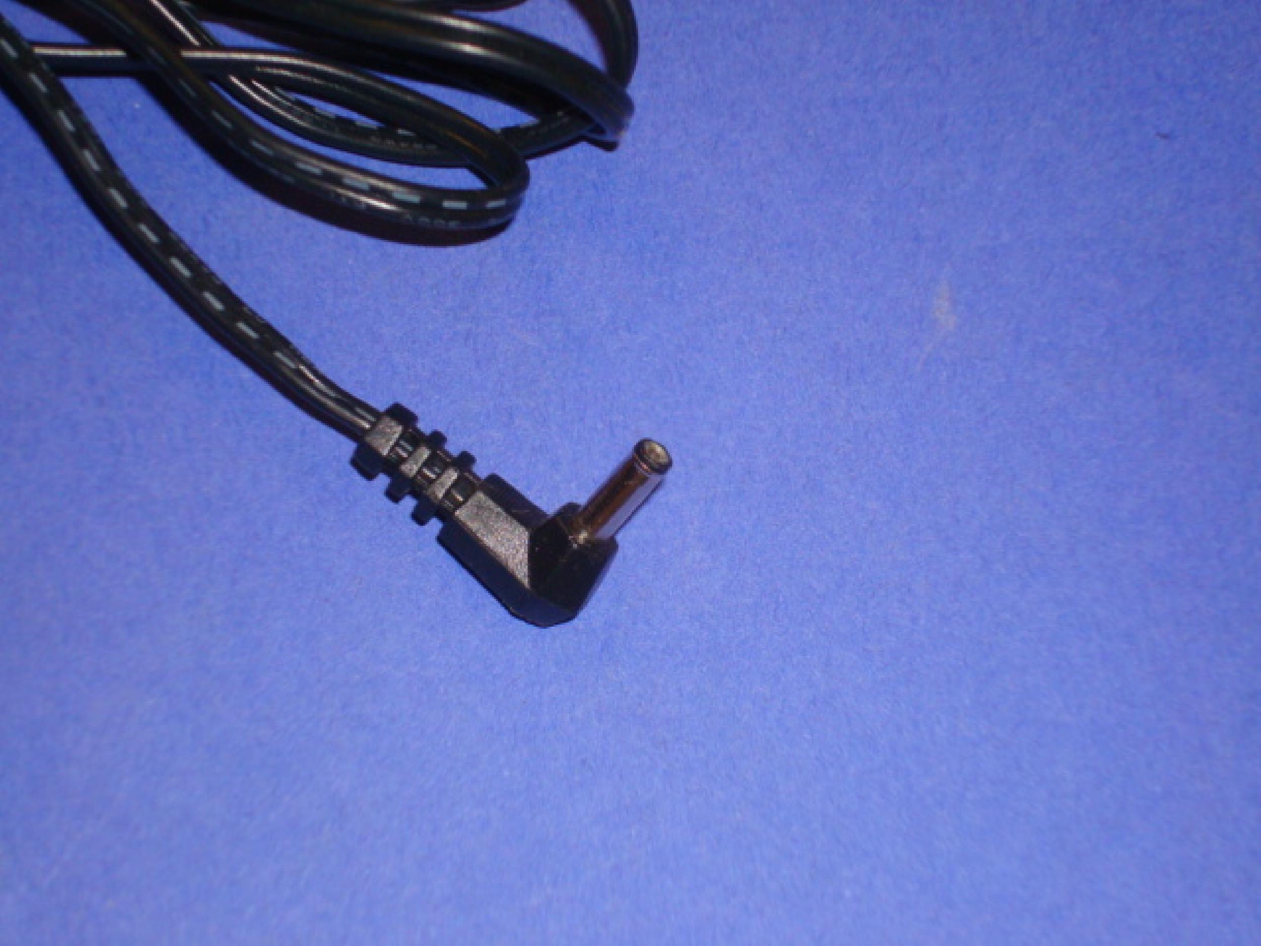 GENERIC JOD-57U-02 AC ADAPTER 14.5VDC 1500MA, 6FT/6FT CABLE WITH BARREL CONNECTOR, OD:3.5MM, ID:1.25MM, DESKTOP STYLE, NEGATIVE OUTSIDE POLE