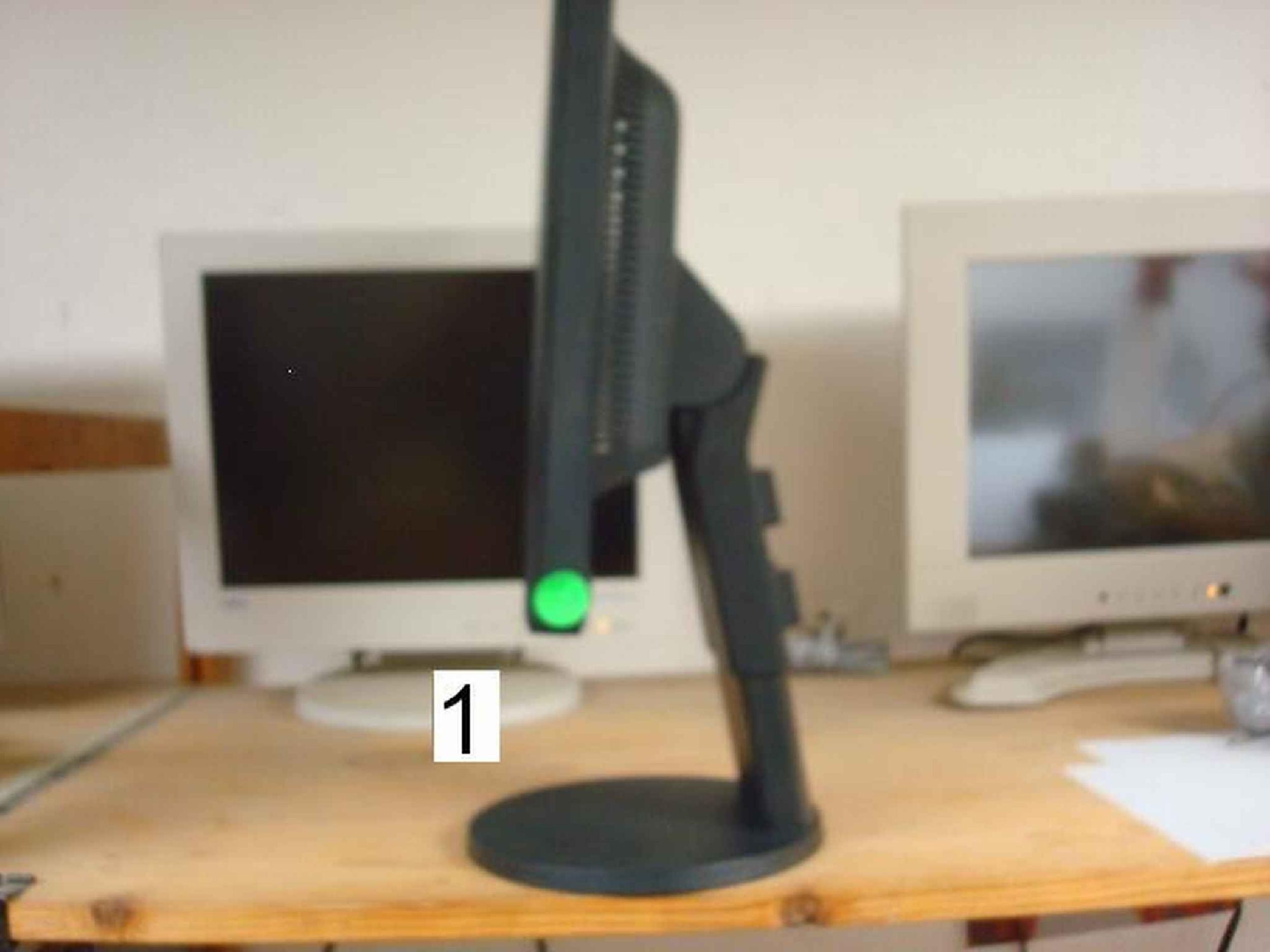 NEC LCD1570NX-BK BLACK 15 INCH LCD MULTISYNC MONITOR