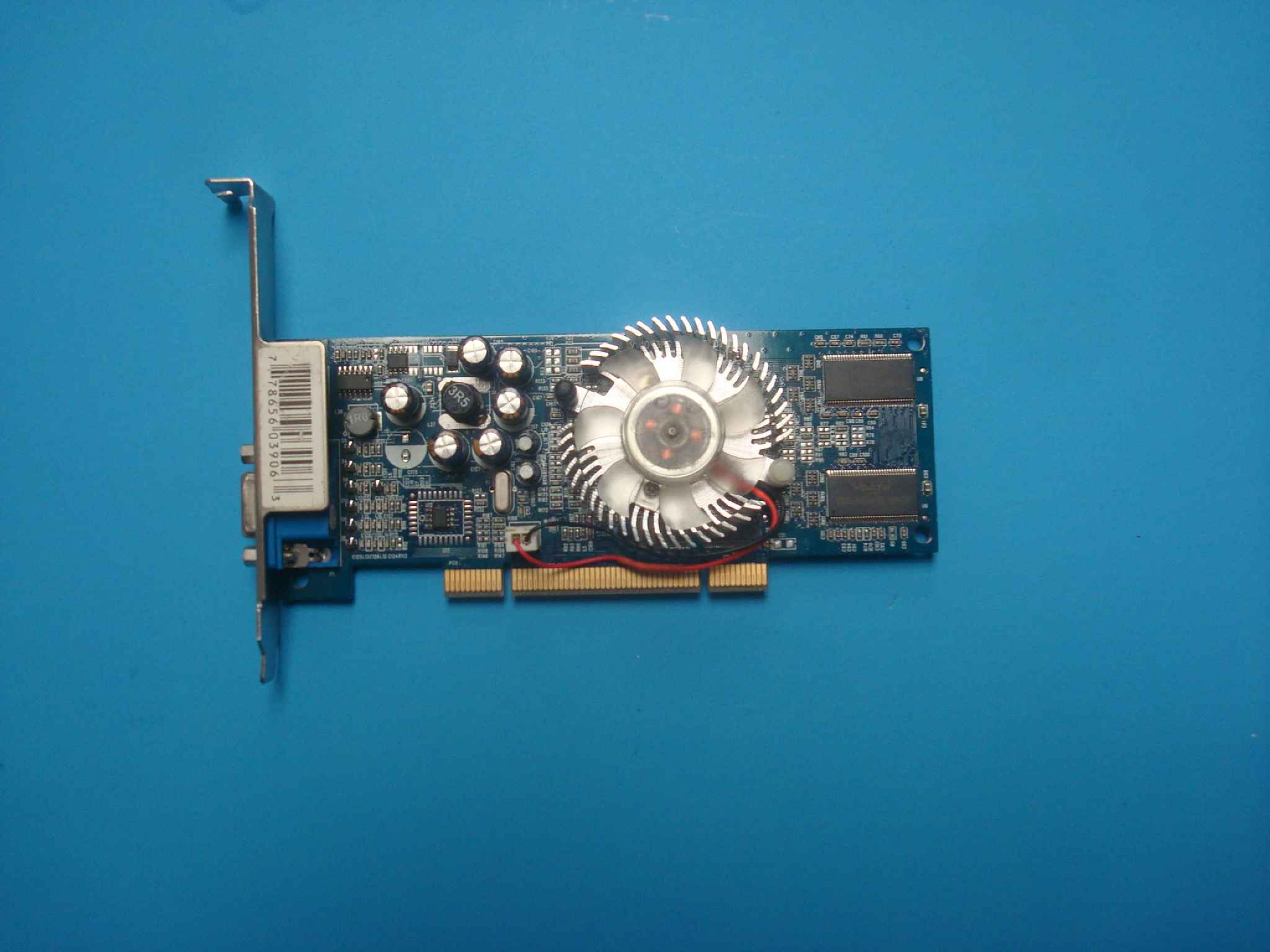 NVIDIA VANV18QT3PS 64MB PCI VIDEO CARD GEFORCE FX5200